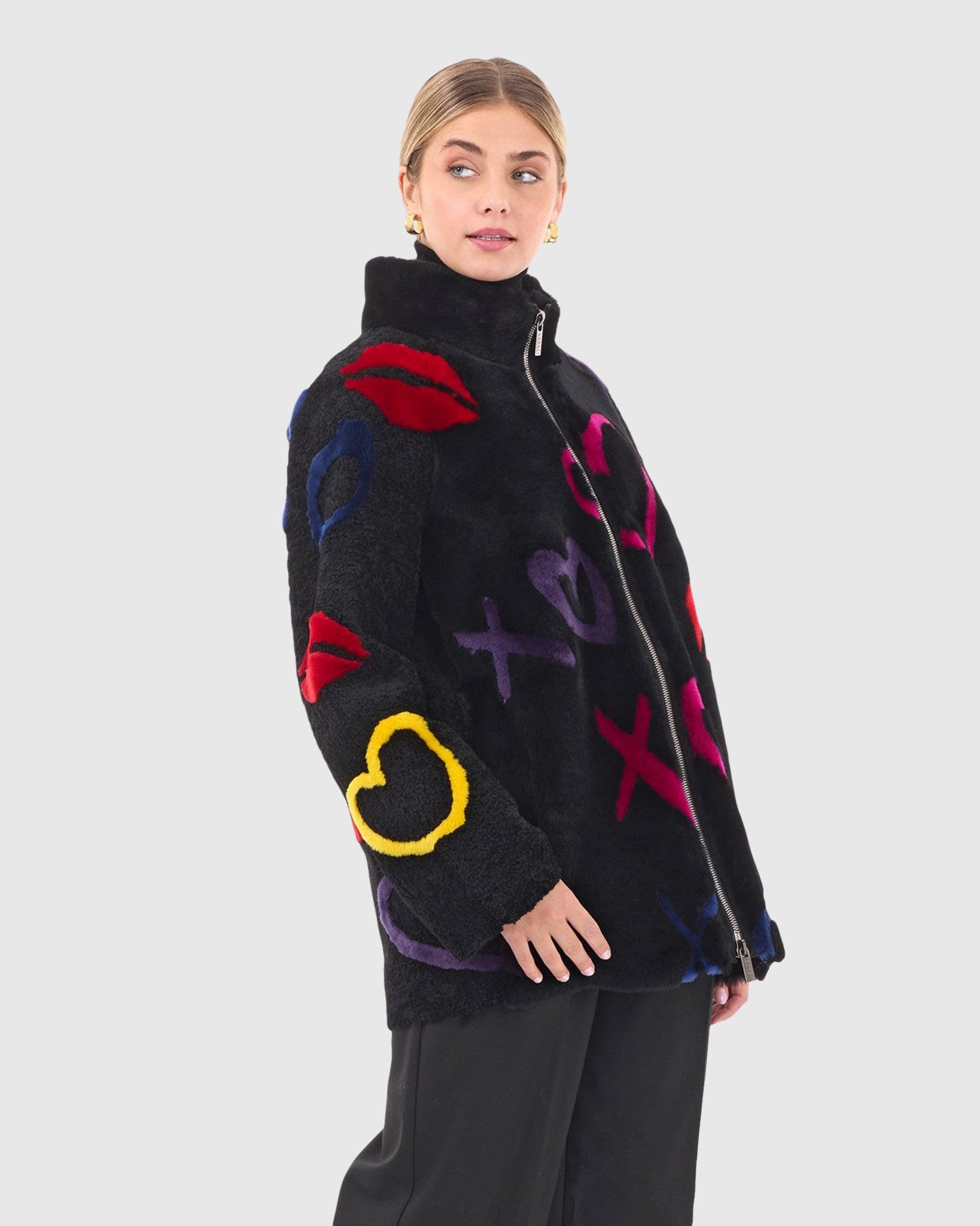 #Color_BLACK/XO MULTI