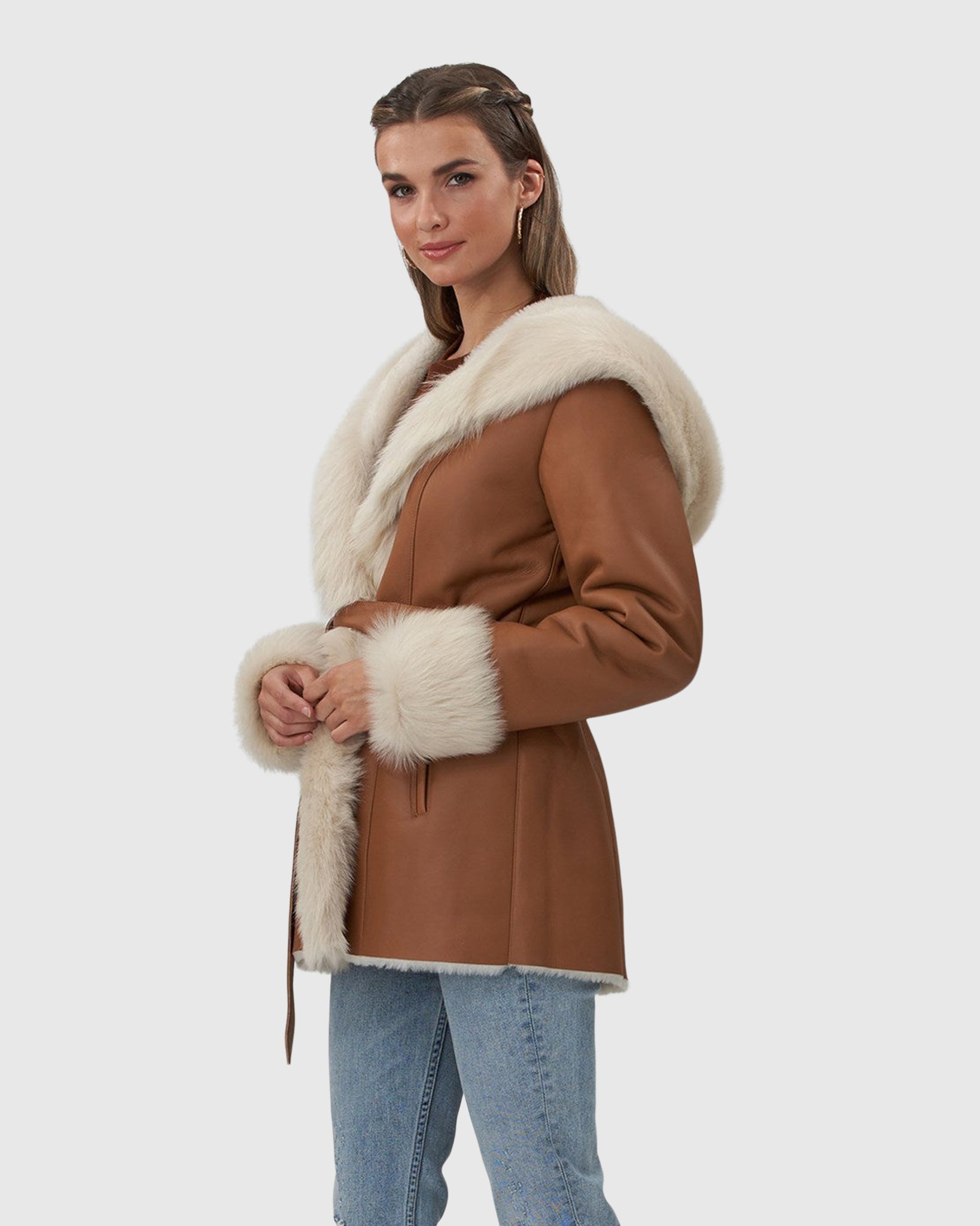 #Color_CAMEL/WHITE
