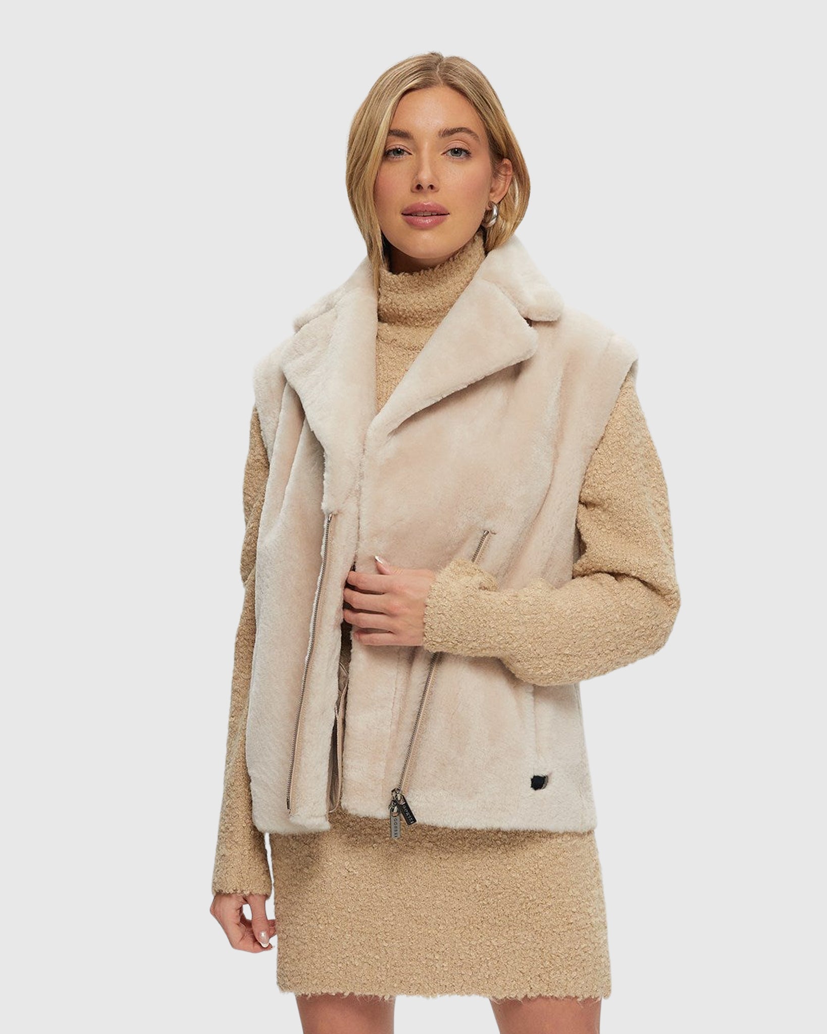 #Color_BEIGE