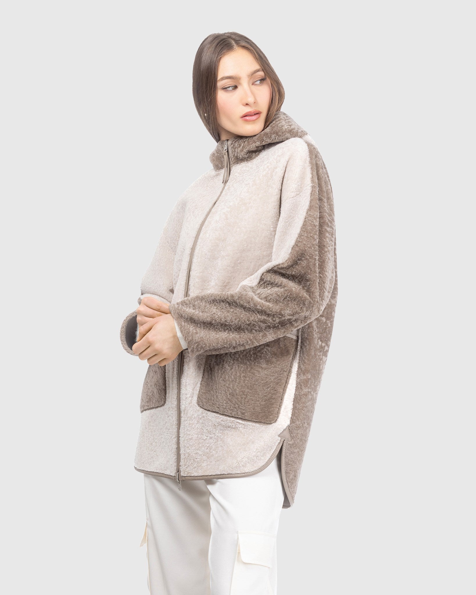 #Color_BEIGE/TAUPE