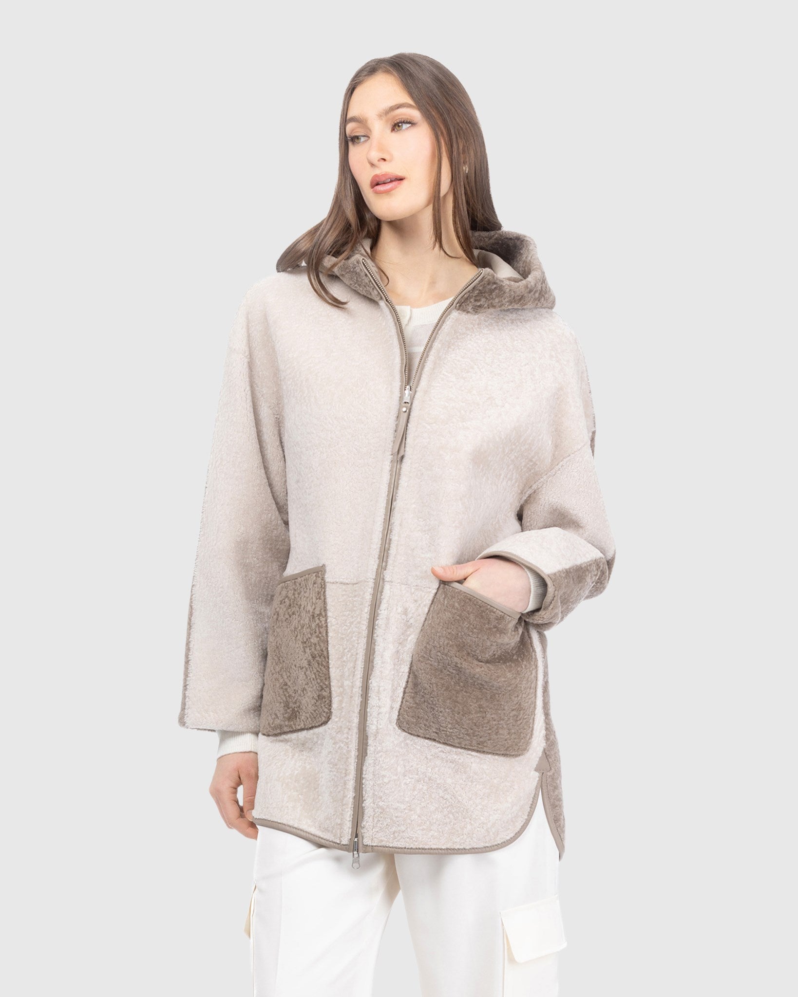 #Color_BEIGE/TAUPE