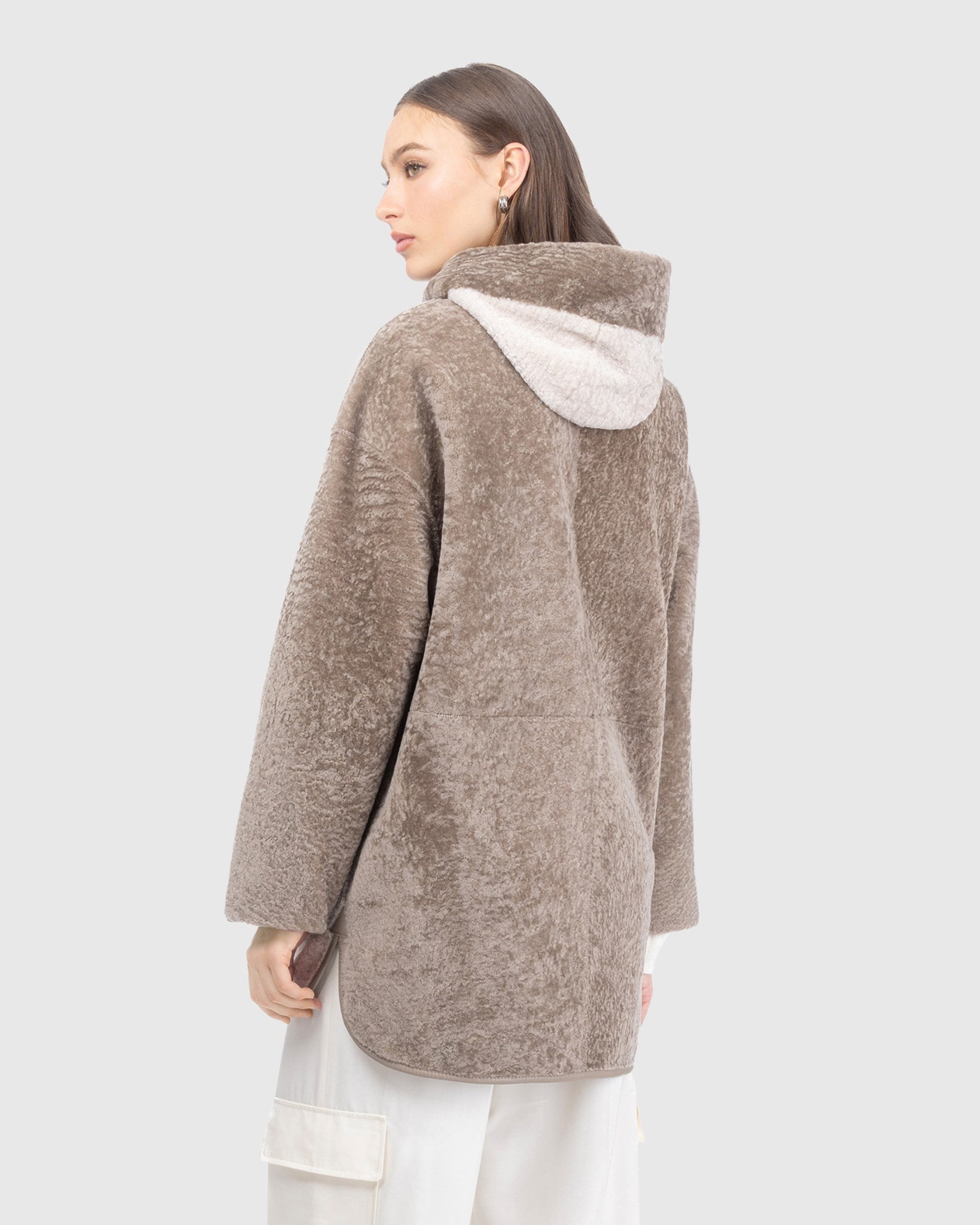 #Color_BEIGE/TAUPE