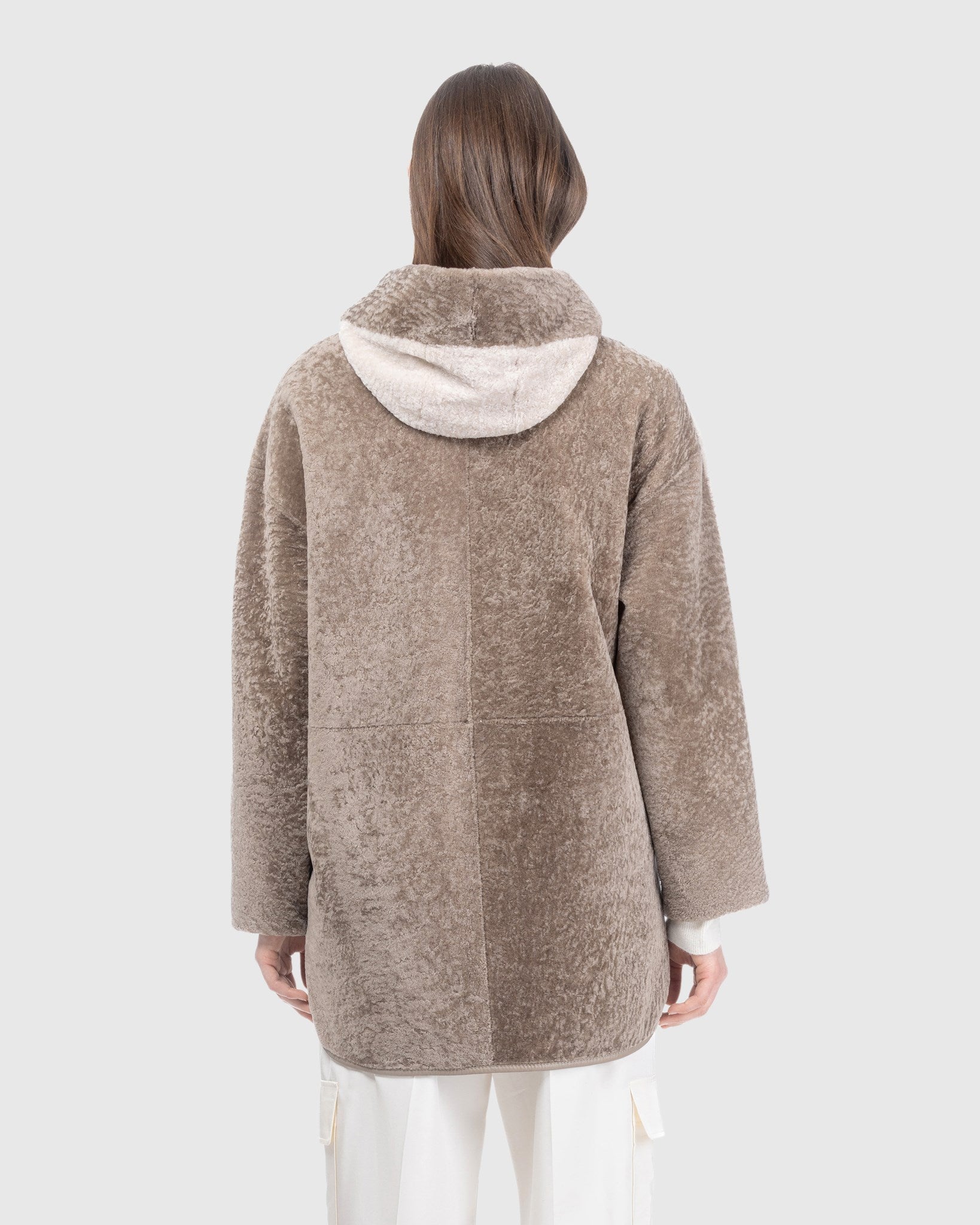 #Color_BEIGE/TAUPE