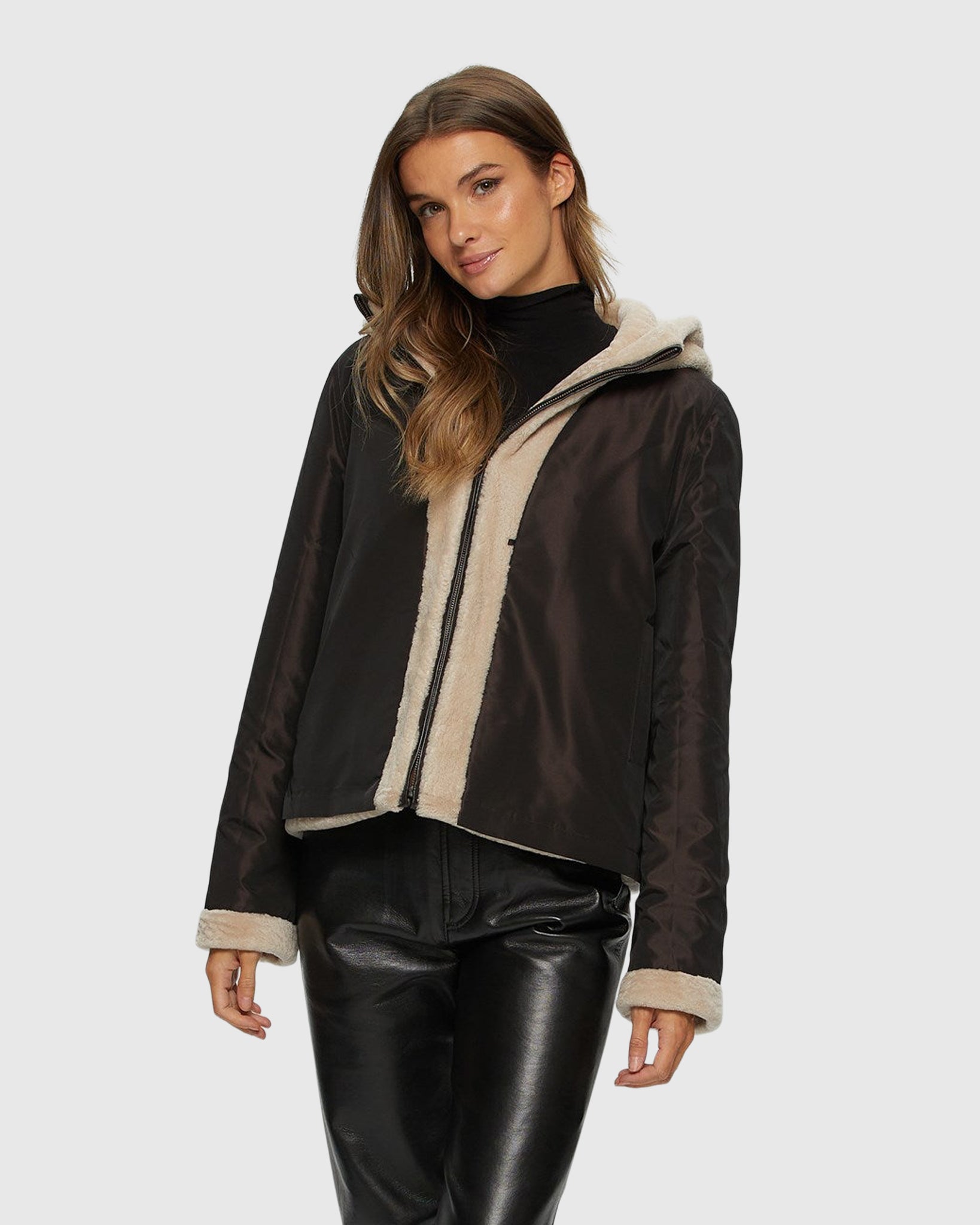 #Color_BEIGE/DARK BROWN