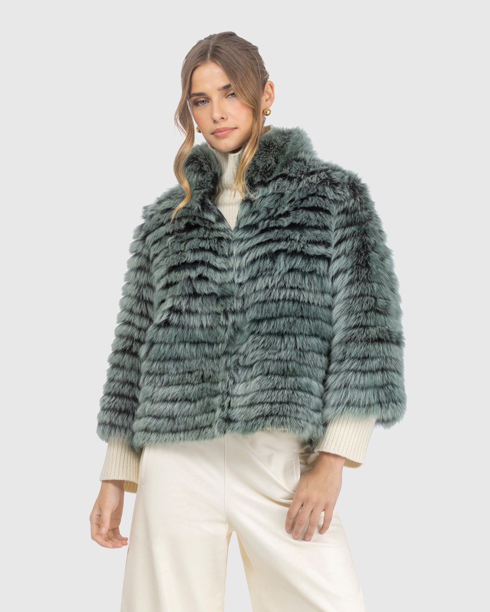 #Color_EMERALD BRISA