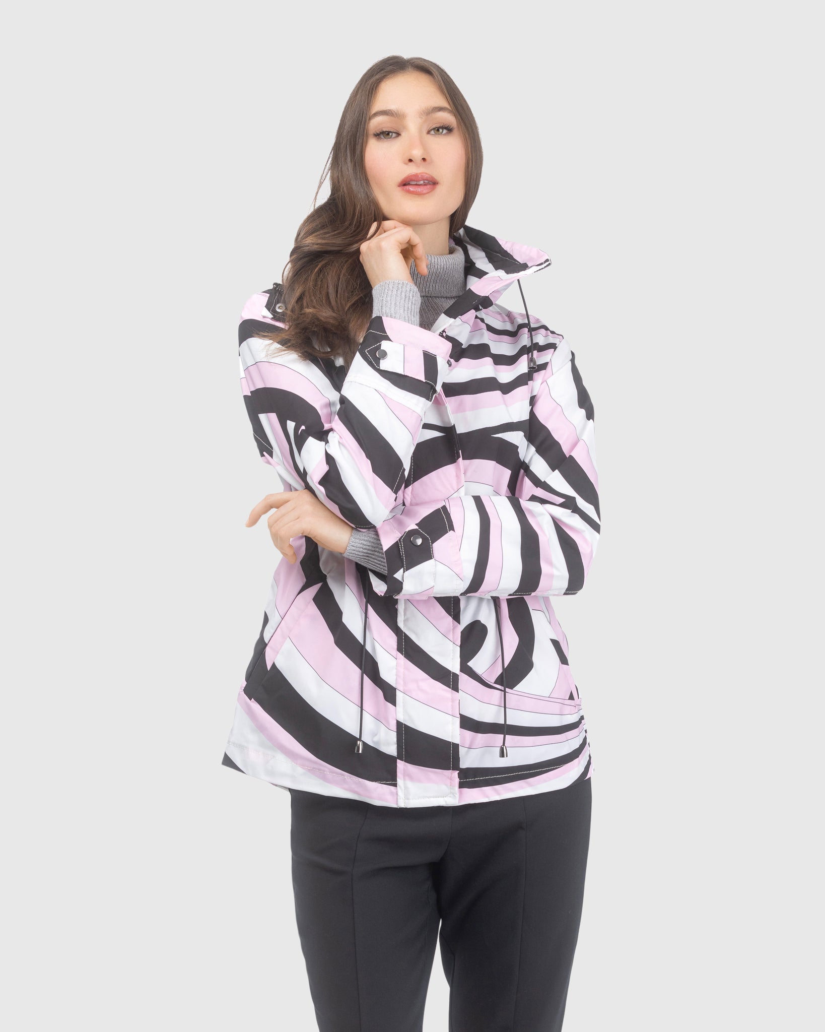 LIGHTWEIGHT JACKET WITH CONCEALED HOOD