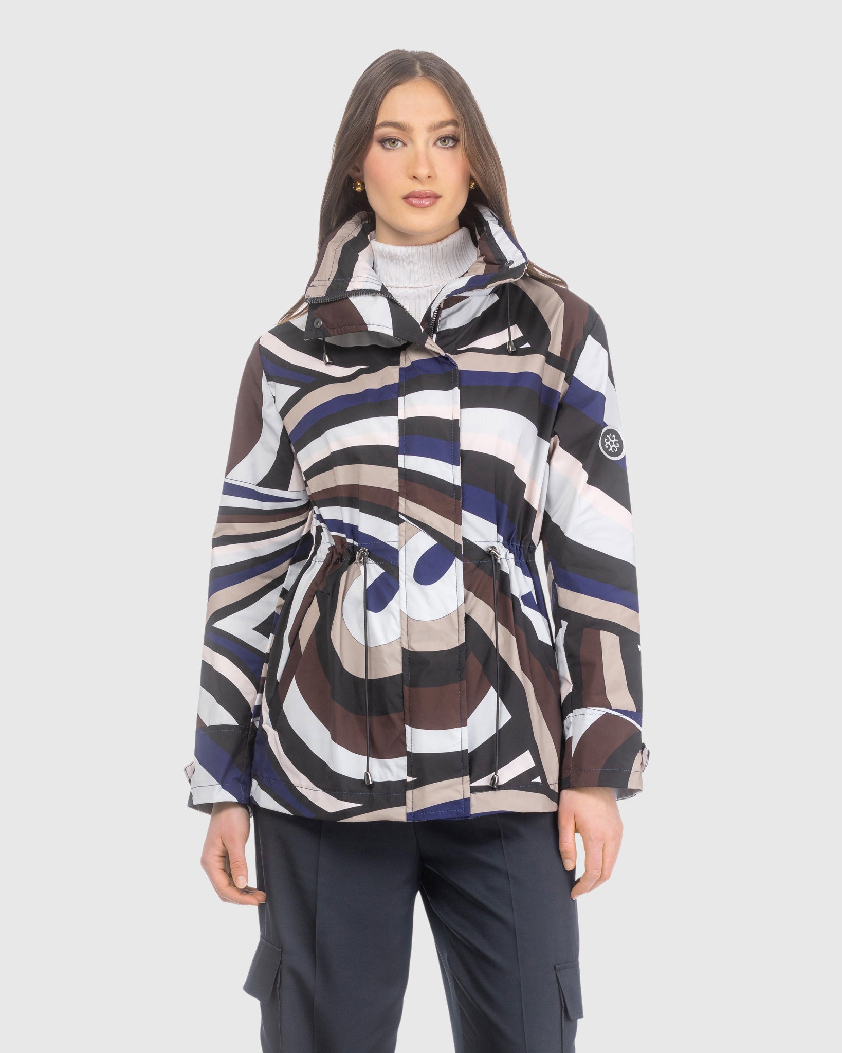 LIGHTWEIGHT JACKET WITH CONCEALED HOOD