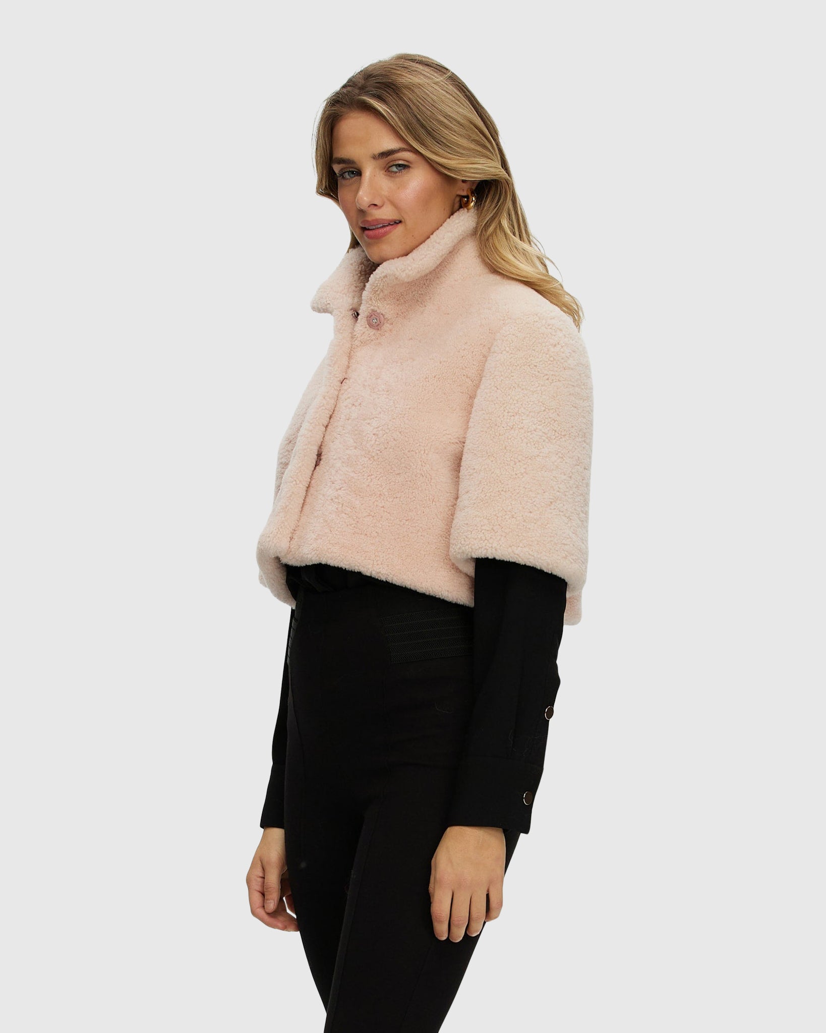 #Color_PEACH