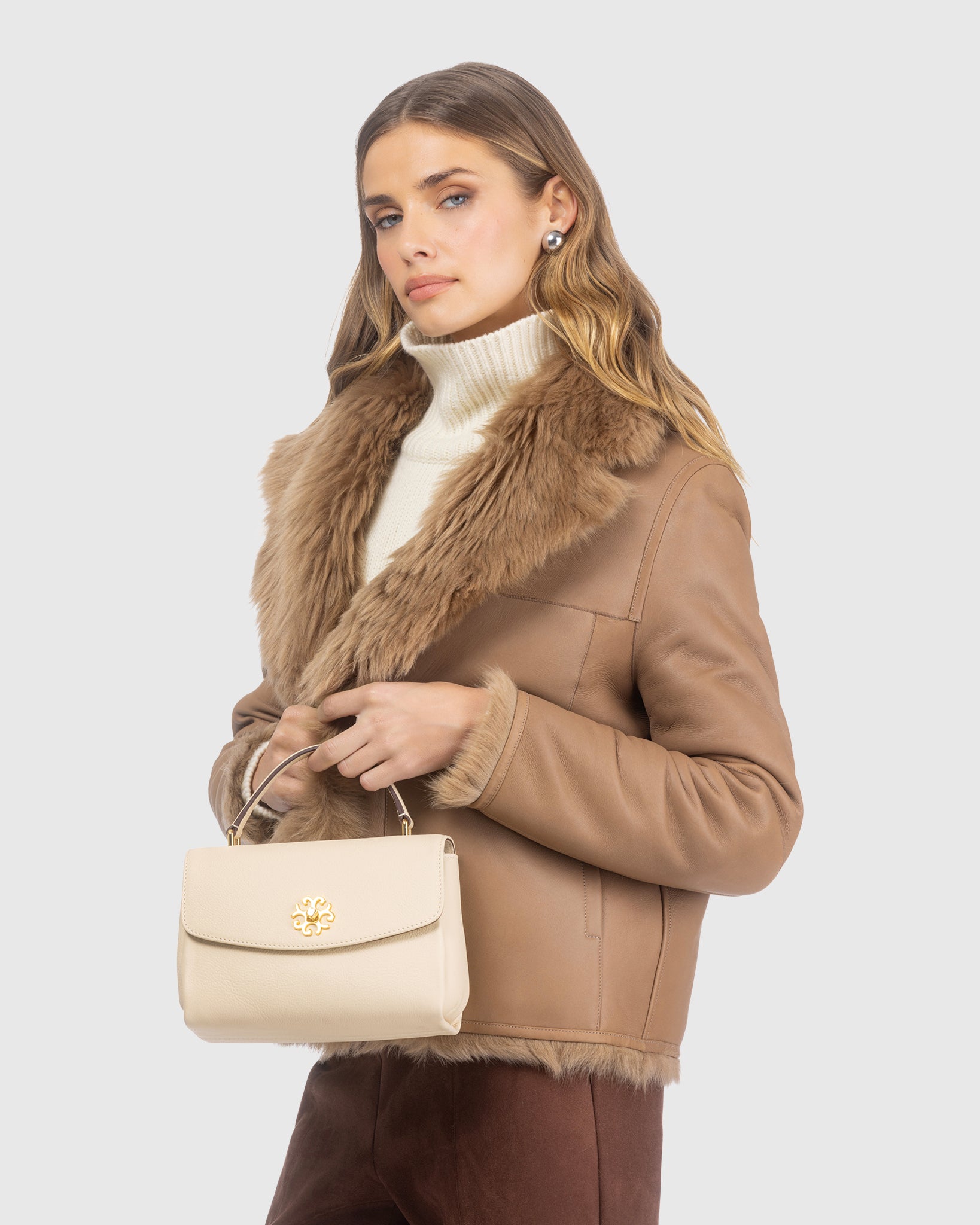 #Color_BEIGE