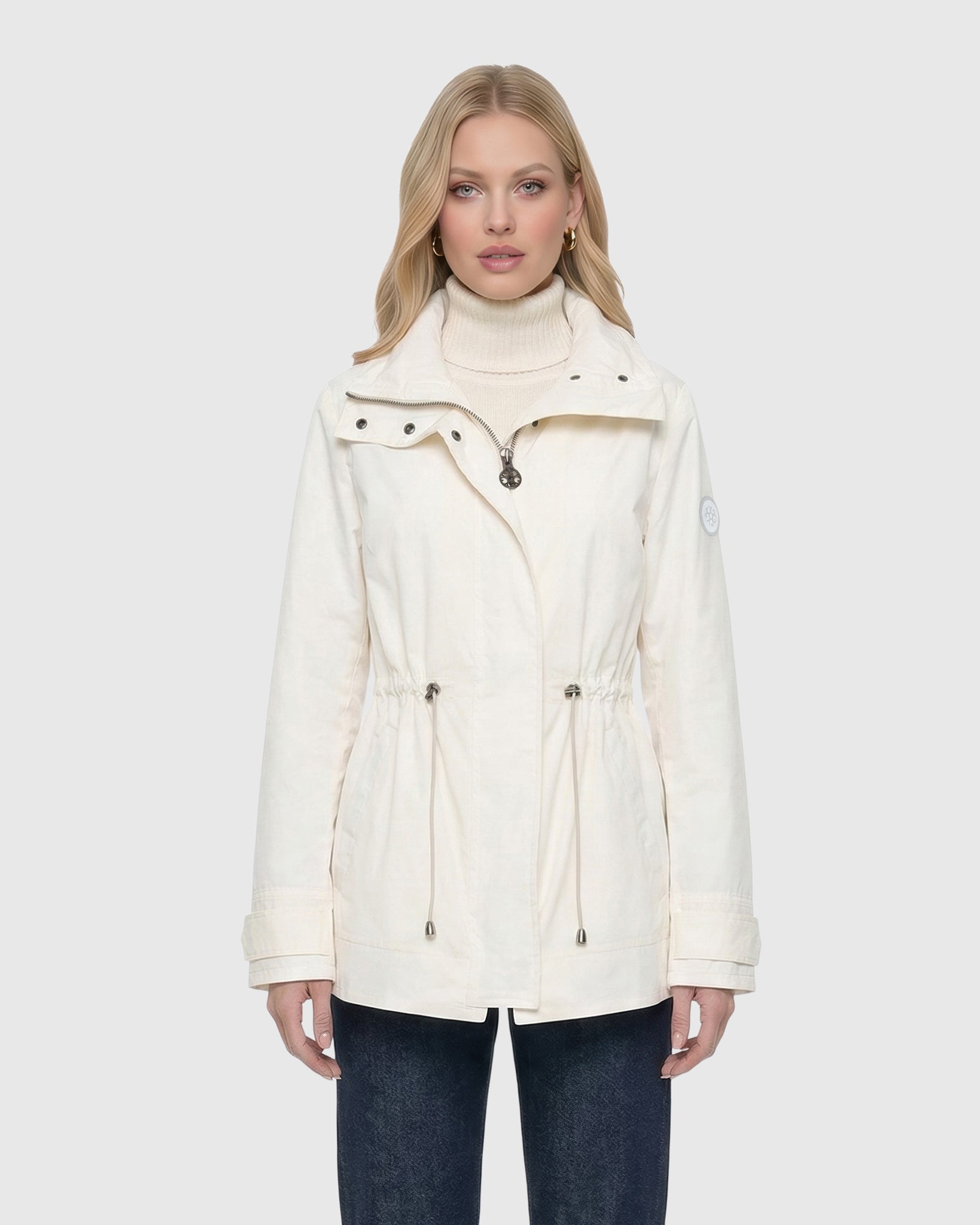 LIGHTWEIGHT JACKET WITH CONCEALED HOOD