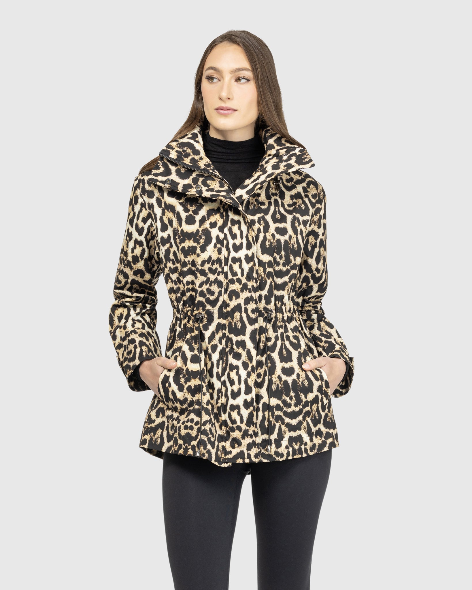 LIGHTWEIGHT JACKET WITH CONCEALED HOOD