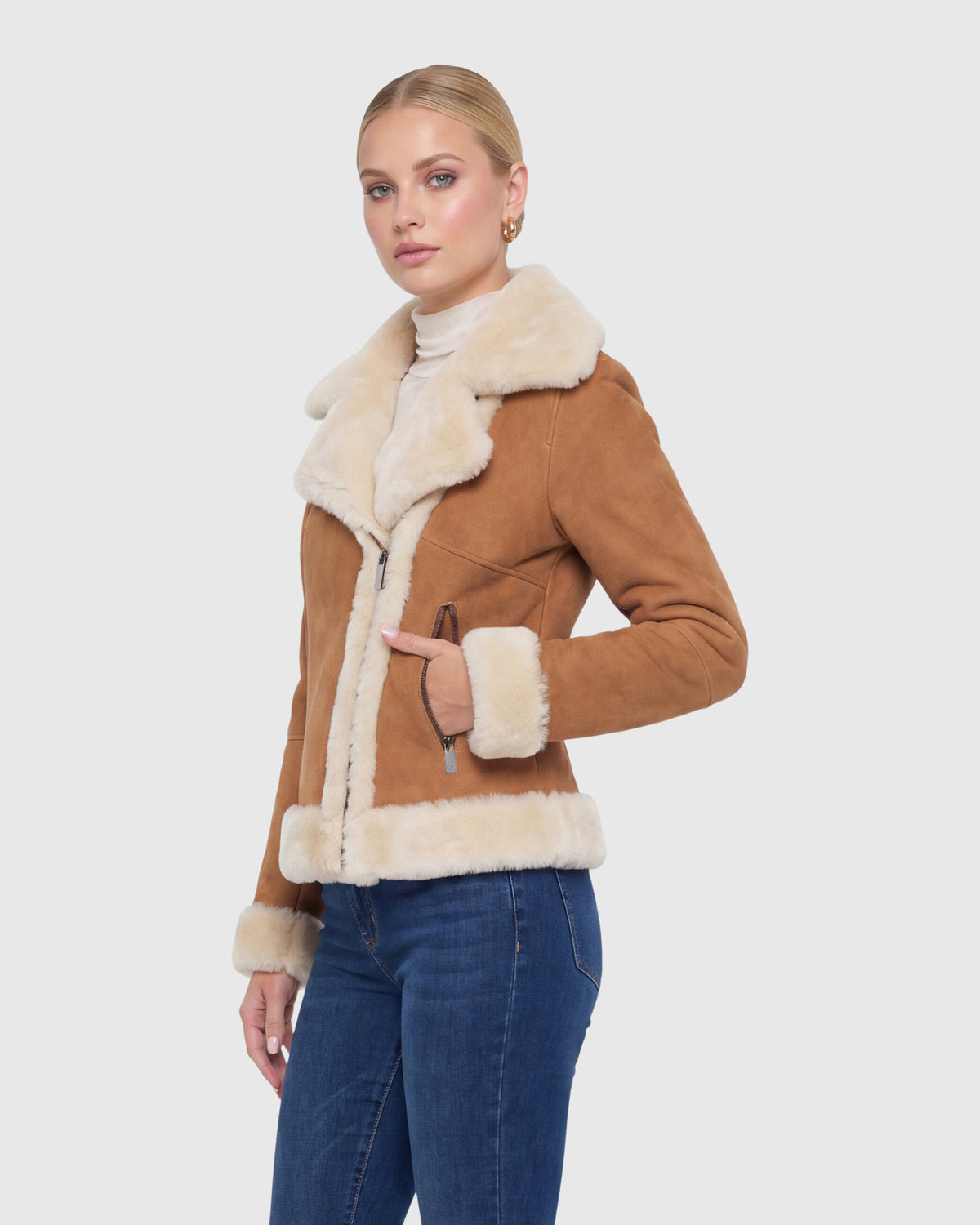 #Color_Whiskey/Beige