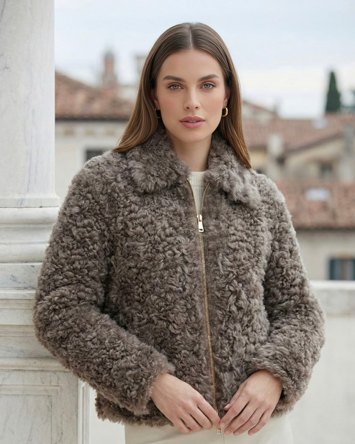 #Color_TAUPE