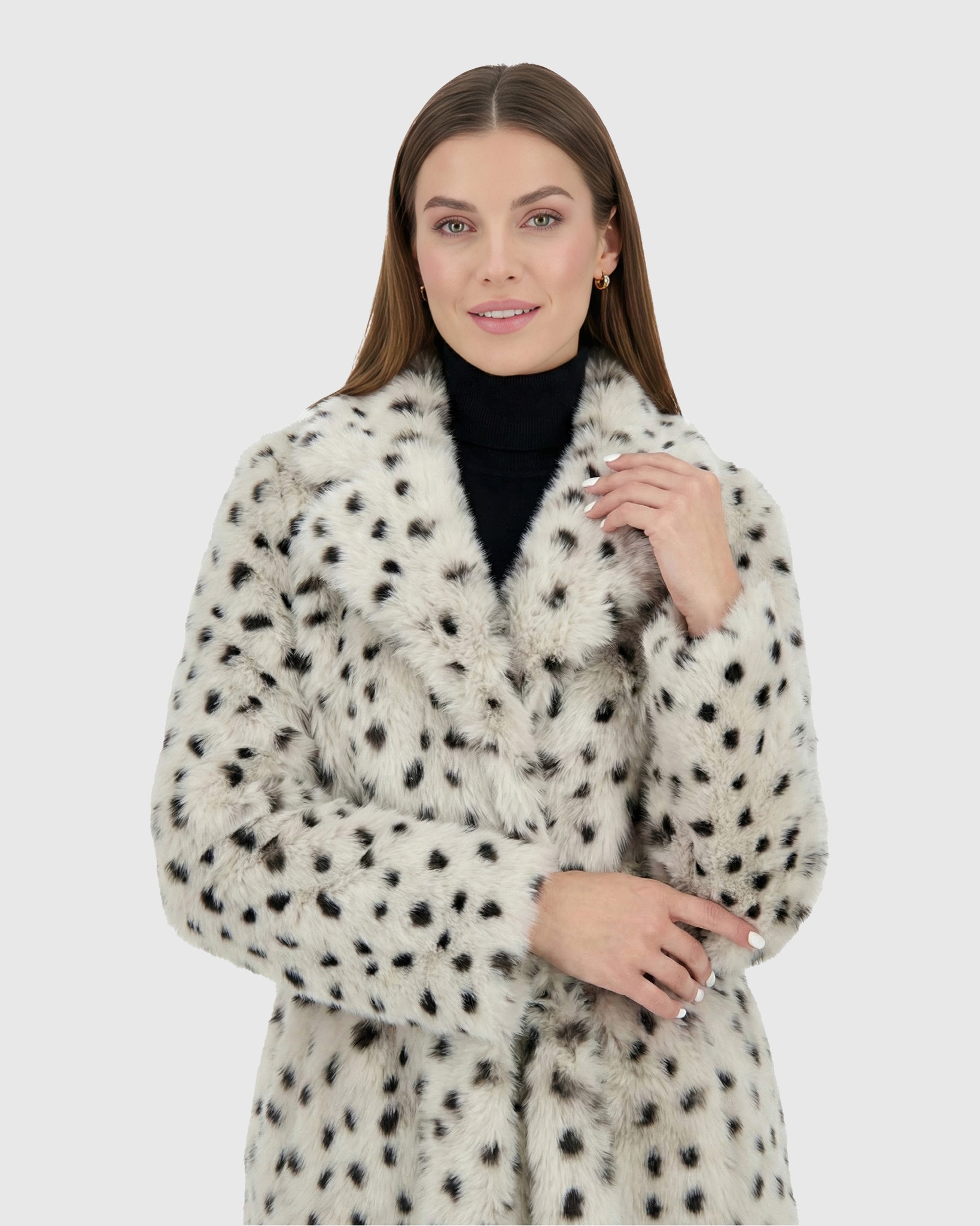 #Color_White/Black Spotted
