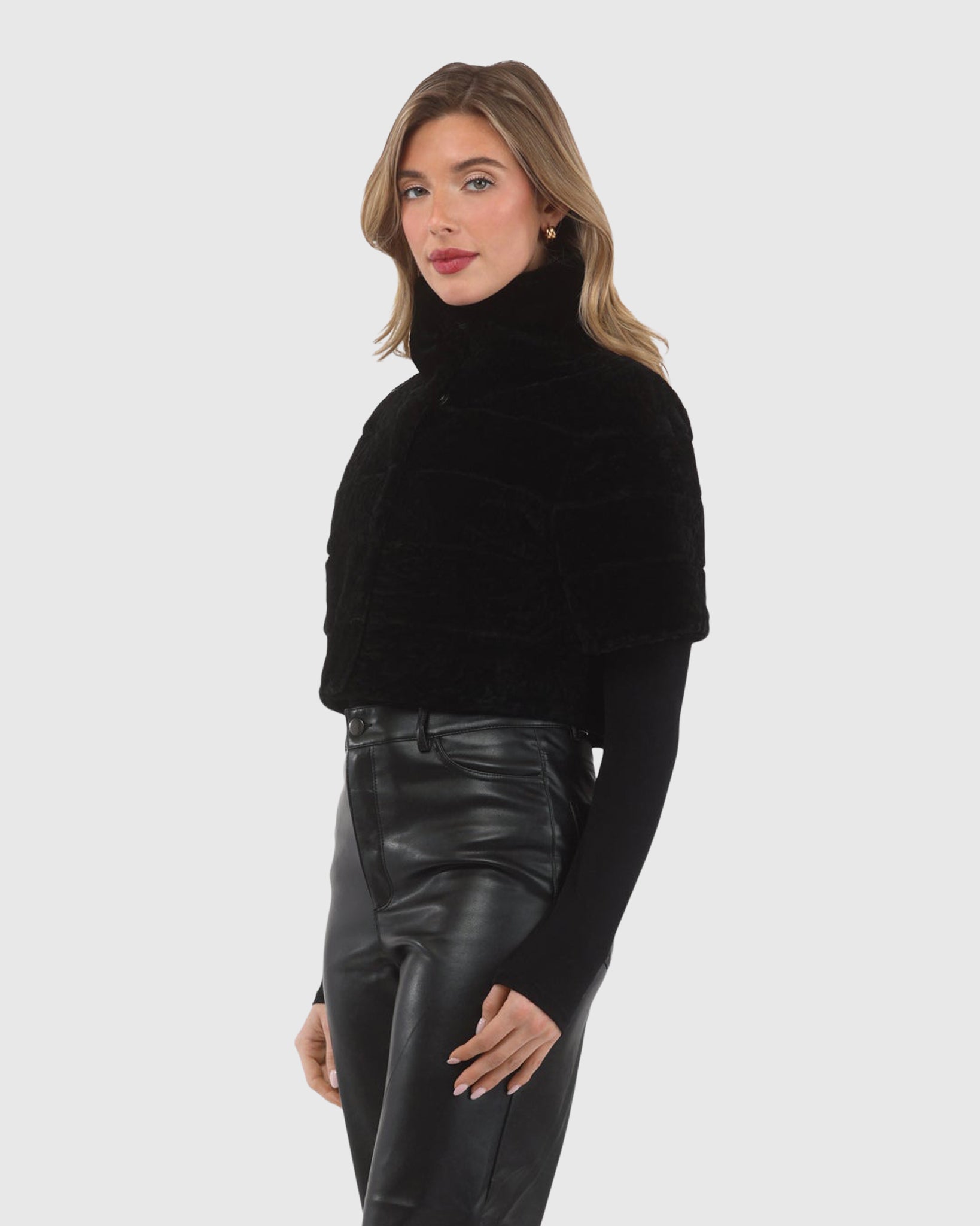 #Color_BLACK/BLACK