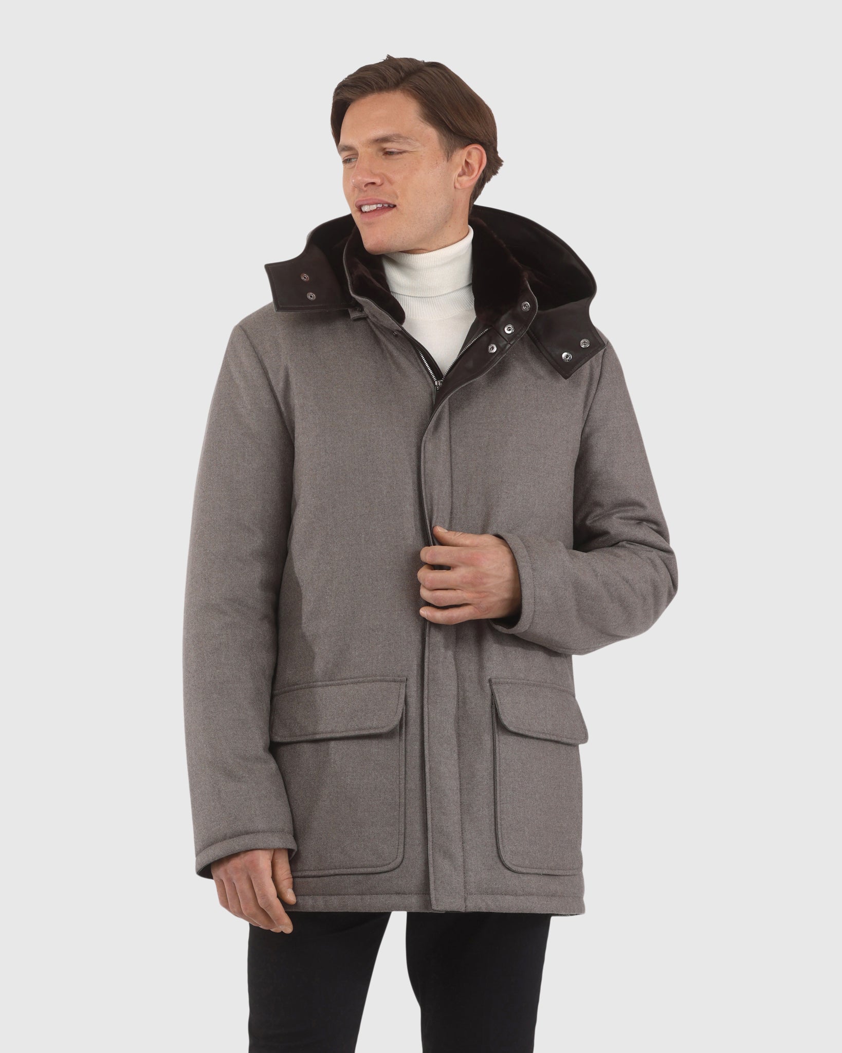 MEN'S WOOL AND CASHMERE BLEND PARKA CRAFTED FROM LORO PIANA WITH SELECT SHEARLING LAMB LINING