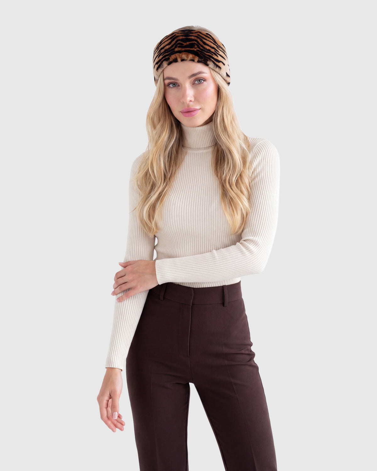 #Color_BROWN TGR PRINT