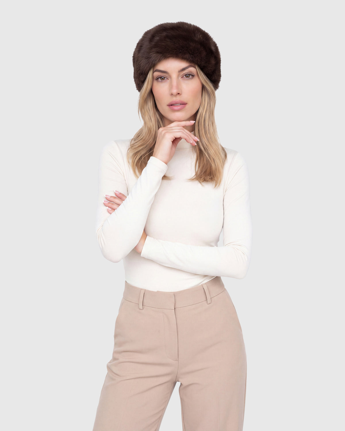 #Color_BROWN