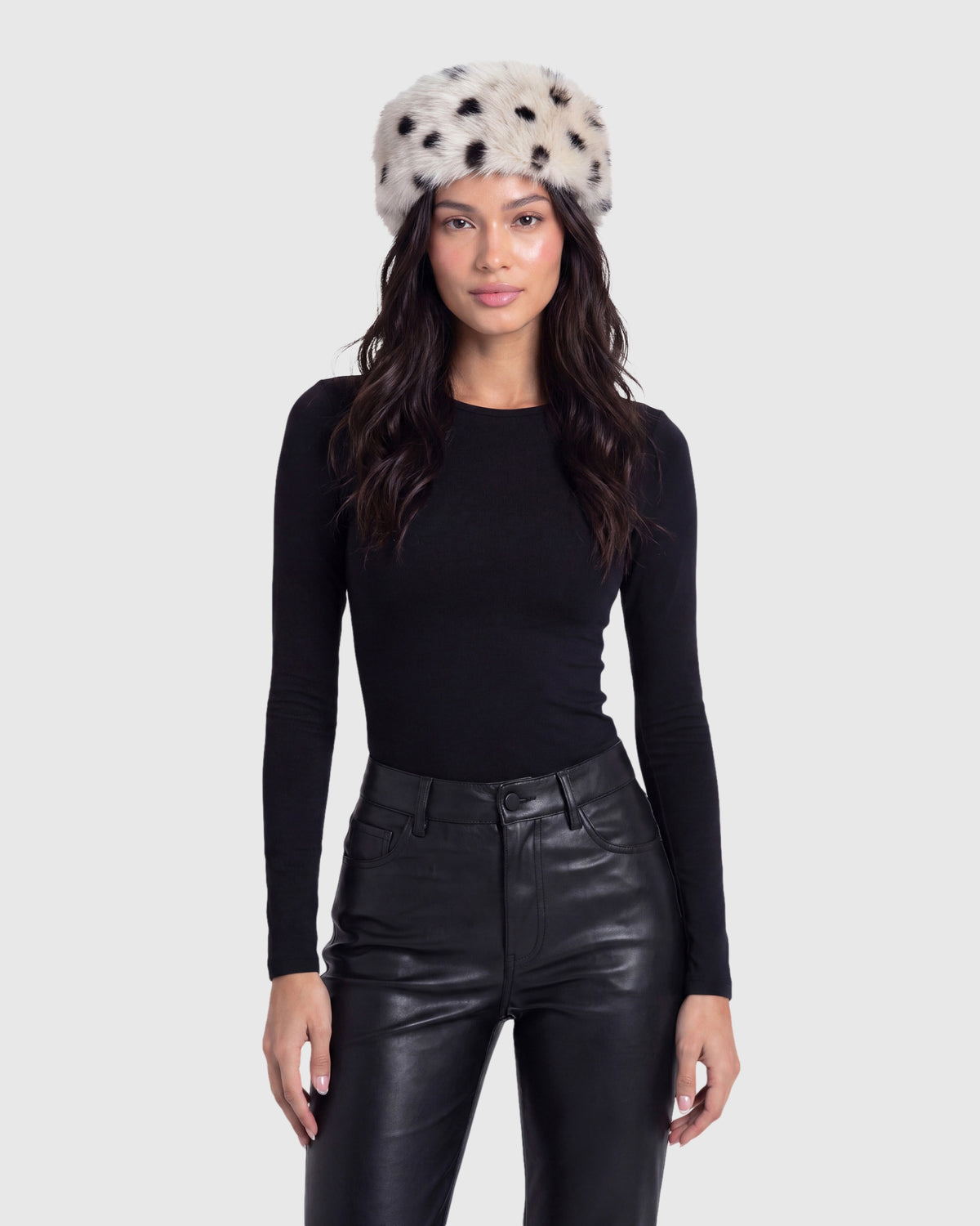 #Color_WHITE/BLACK SPOTTED