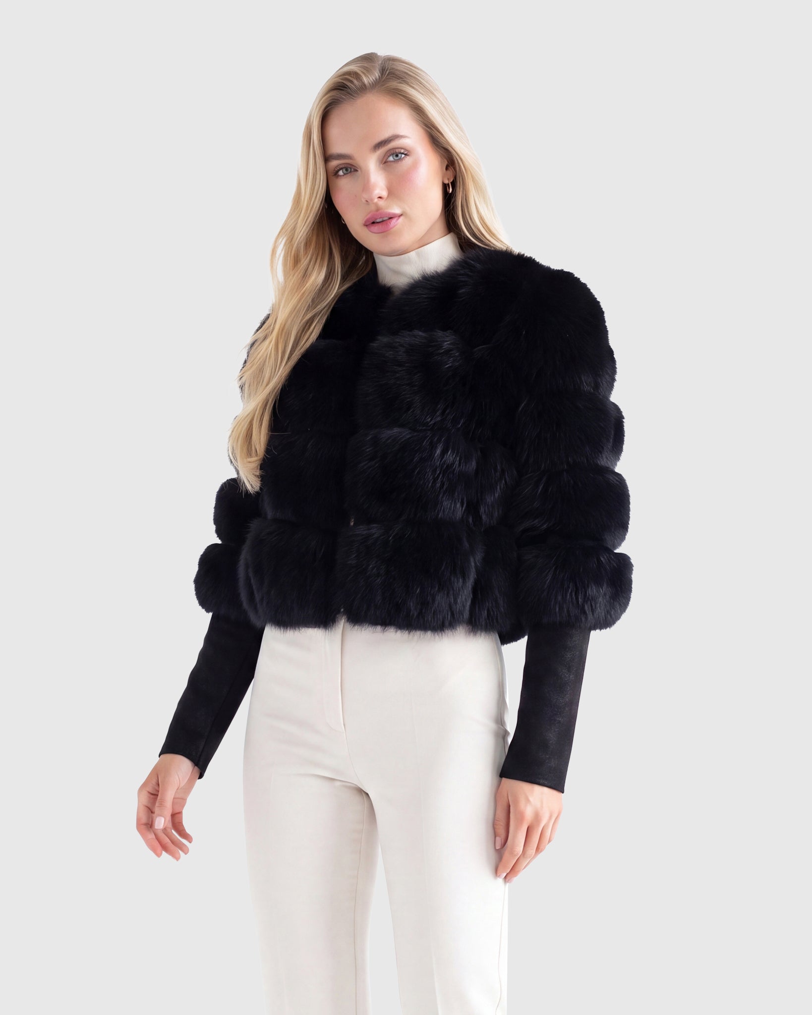 CROPPED FOX JACKET WITH DETACHABLE HOOD AND WITH METIS SUEDE LOWER SLEEVES