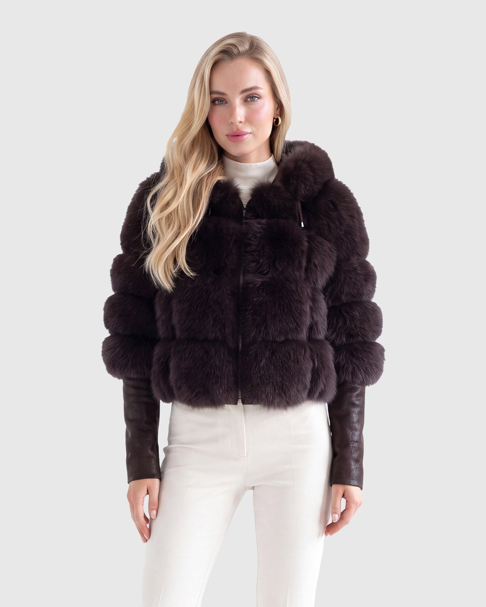 CROPPED FOX JACKET WITH DETACHABLE HOOD AND WITH METIS SUEDE LOWER SLEEVES