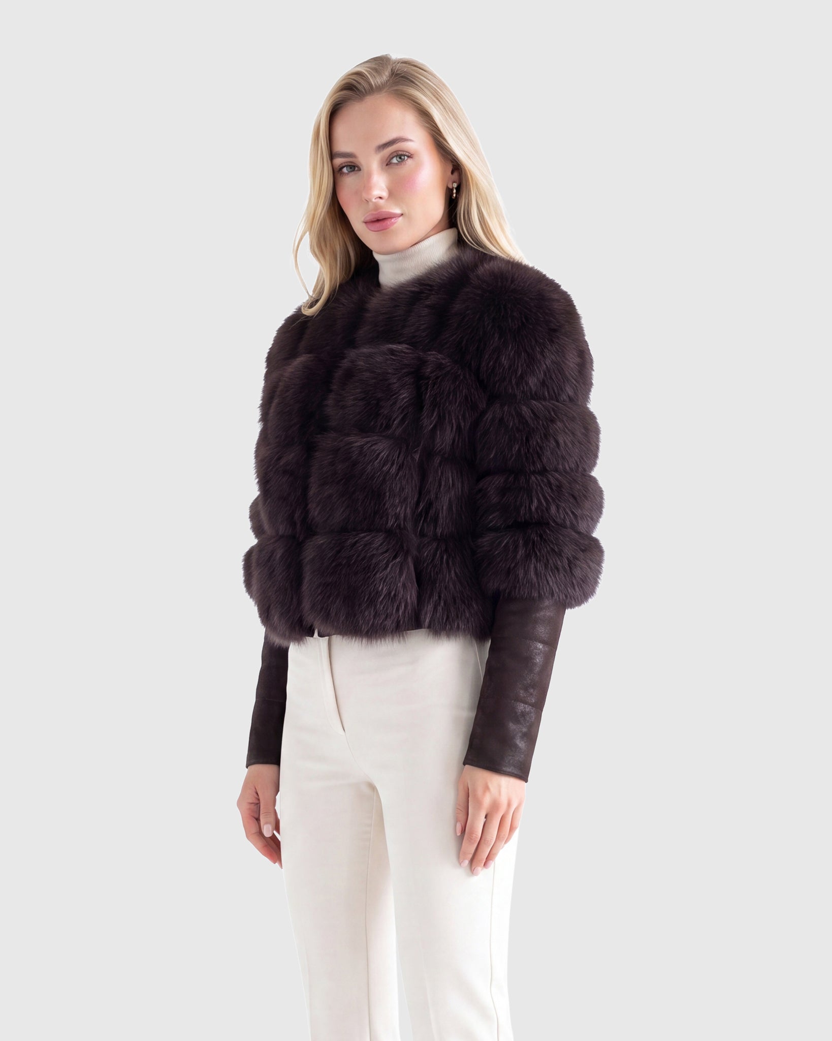 CROPPED FOX JACKET WITH DETACHABLE HOOD AND WITH METIS SUEDE LOWER SLEEVES