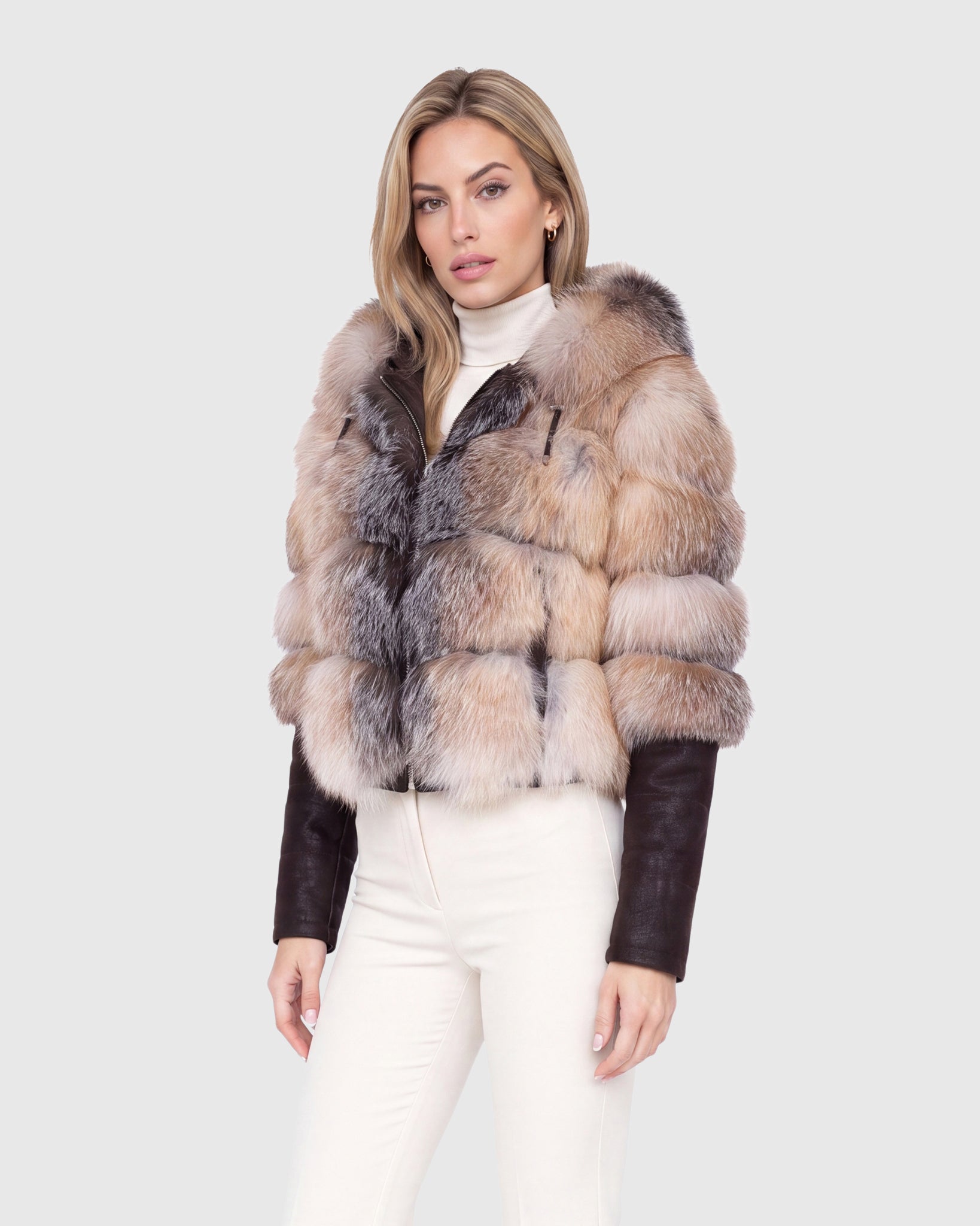 CROPPED FOX JACKET WITH DETACHABLE HOOD AND WITH METIS SUEDE LOWER SLEEVES