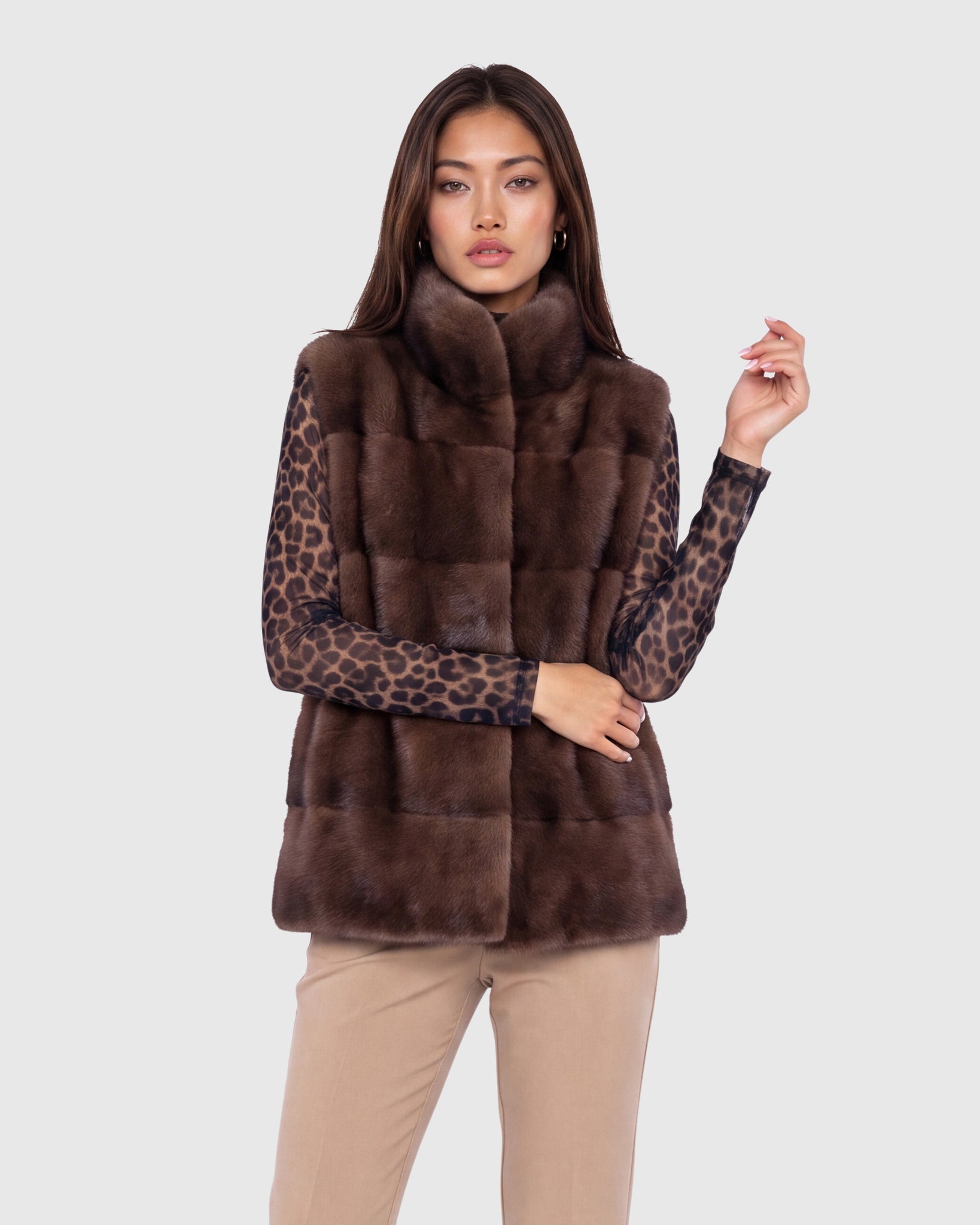 #Color_BROWN