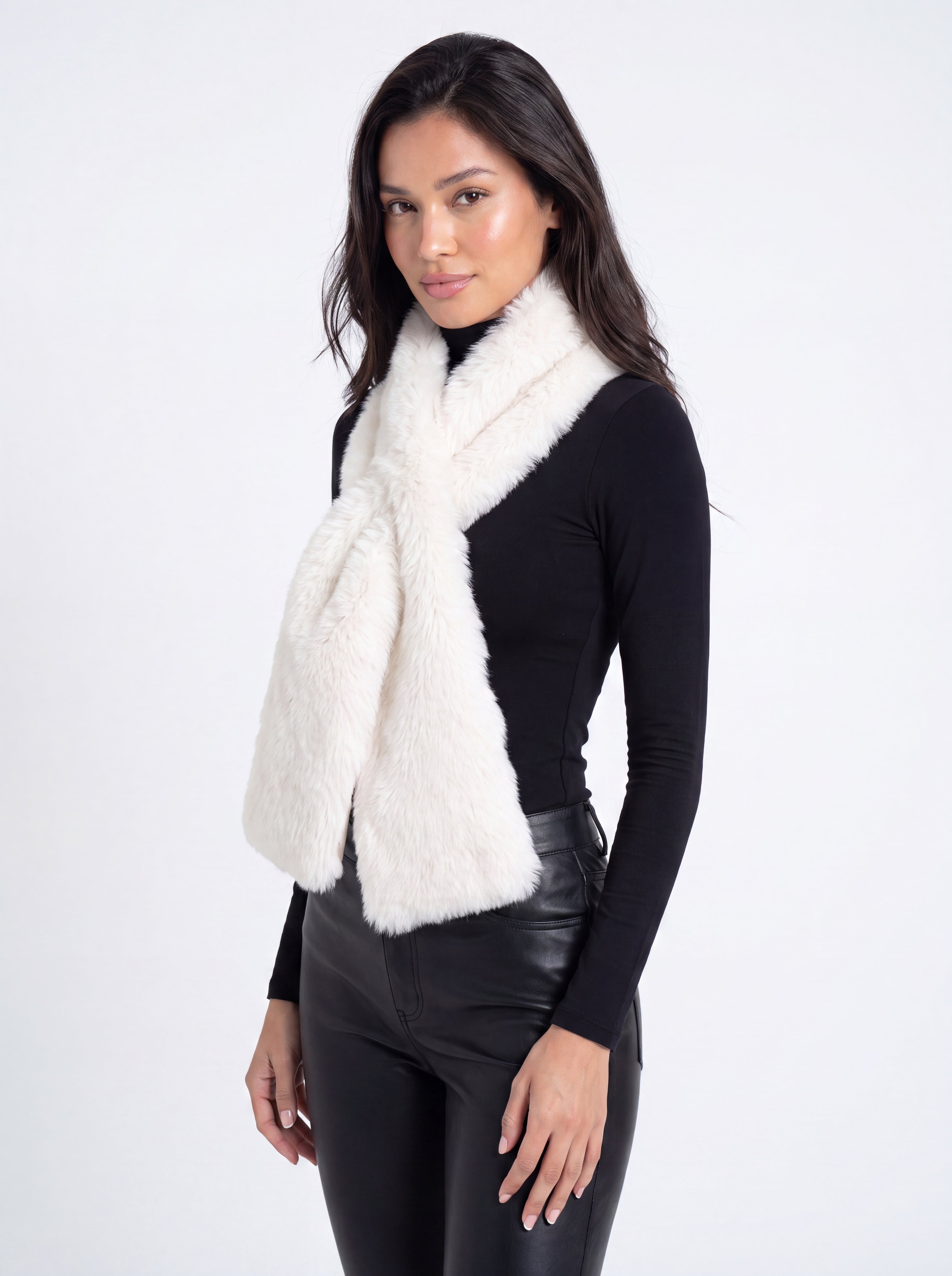 MERINILLO SHEARLING LAMB SCARF