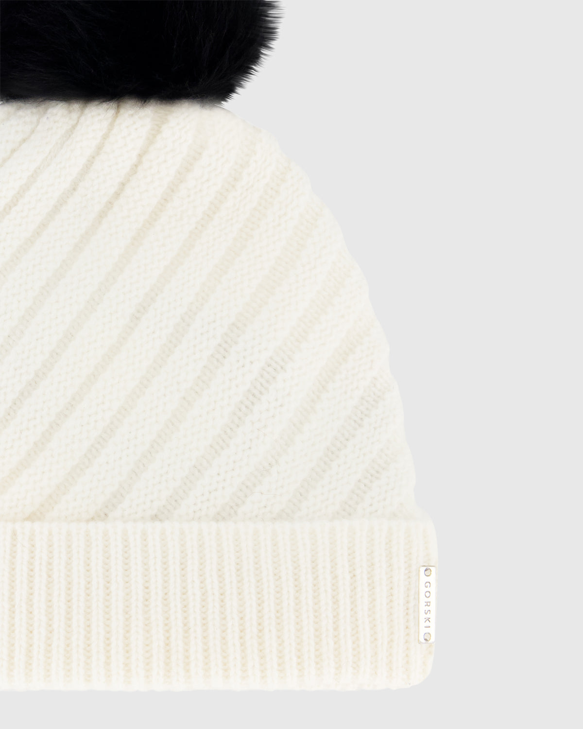 #Color_IVORY/BLACK