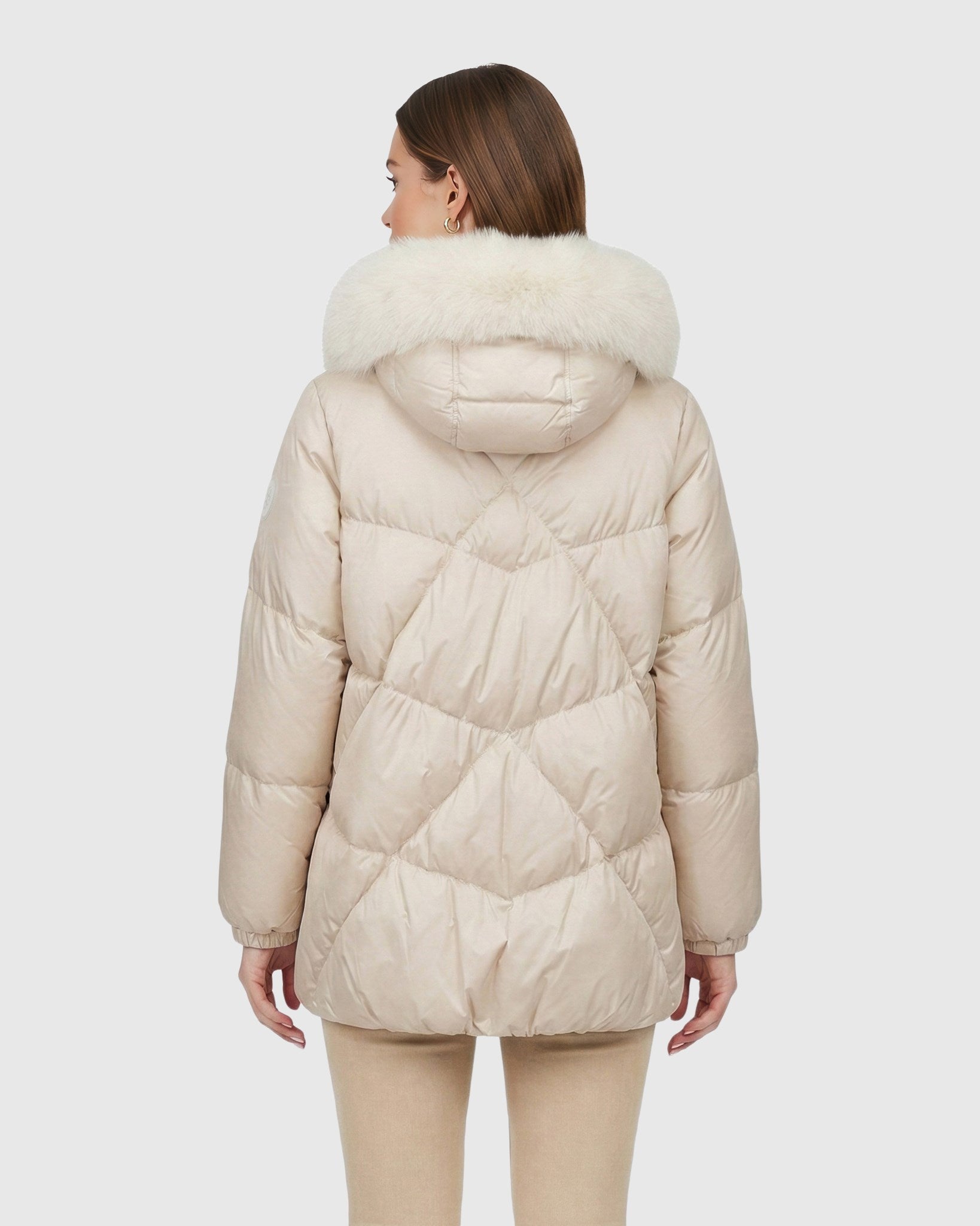 #Color_Beige/Iceberg