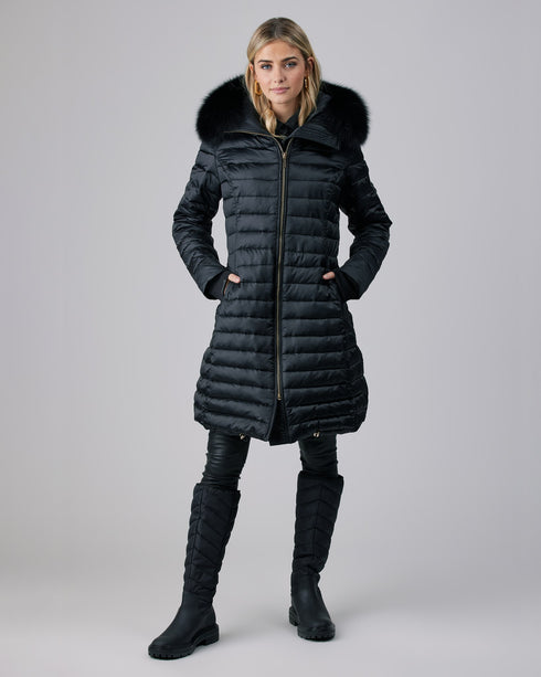 Après-Ski Jacket With Detachable Fox Hood Trim