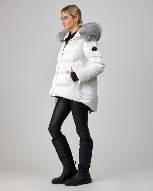 Après-Ski Jacket With Detachable Fox Hood Trim