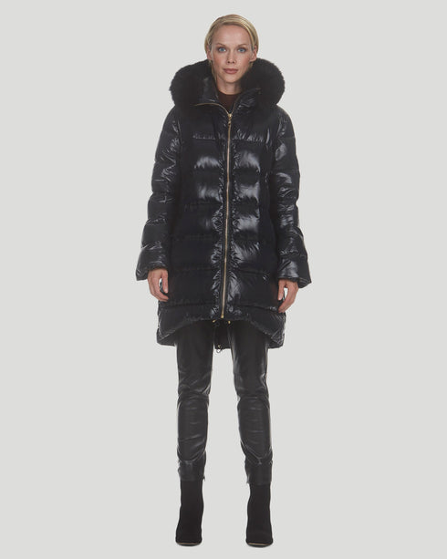 Après-Ski Jacket With Detachable Fox Hood Trim
