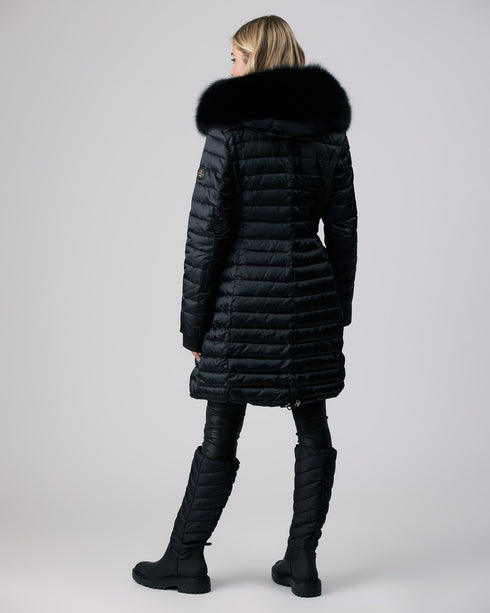 Après-Ski Jacket With Detachable Fox Hood Trim