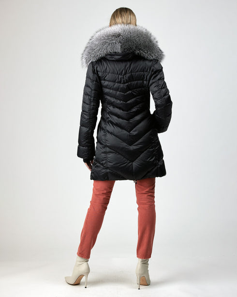 Après-Ski Jacket With Detachable Fox Hood Trim