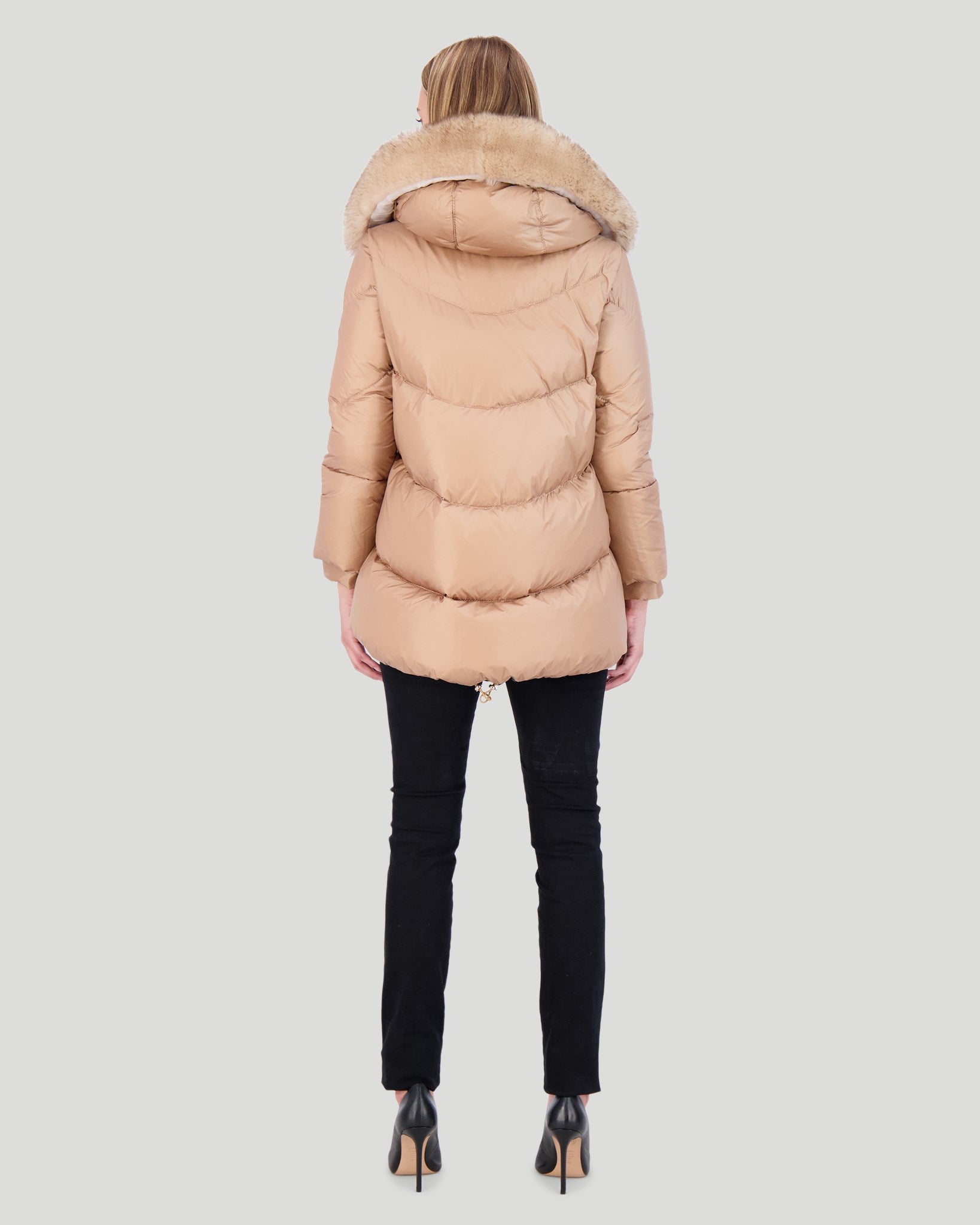 Après-Ski Jacket with Detachable Toscana Shearling Lamb Hood Trim