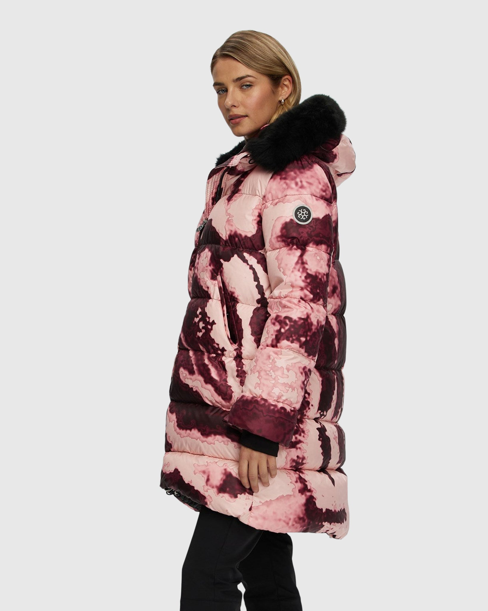 #Color_BURGUNDY ABSTRACT/BLACK