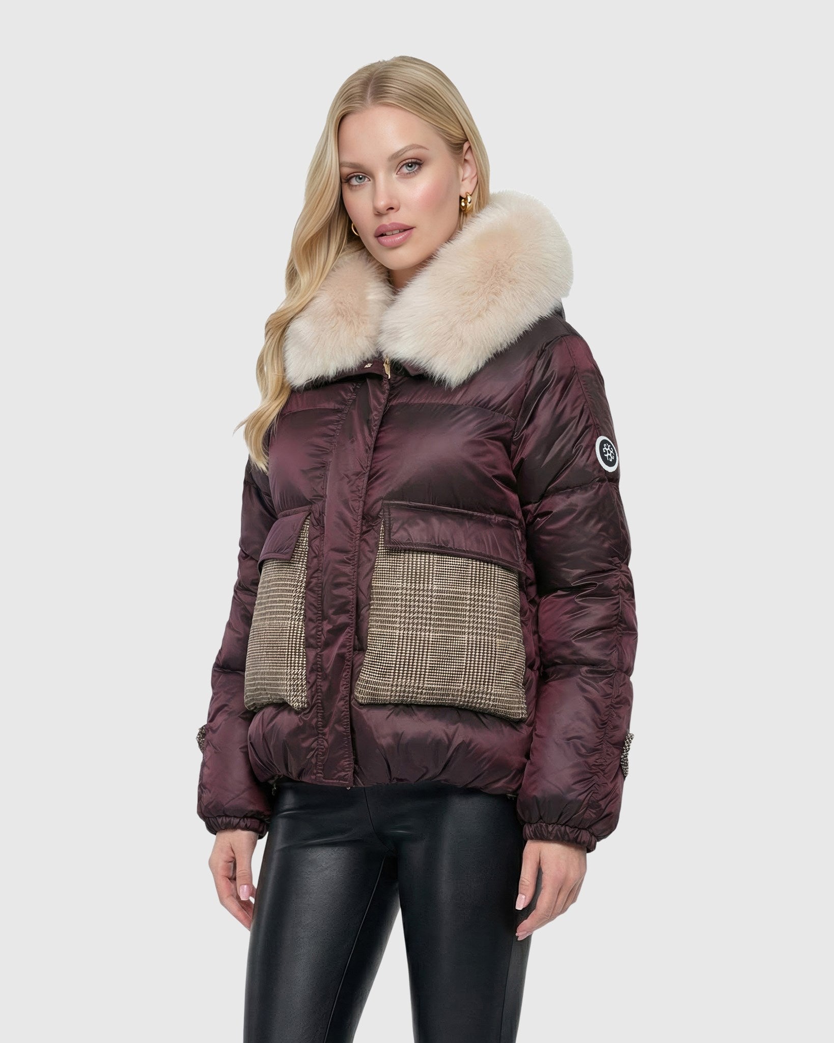 #Color_Burgundy/Iceberg