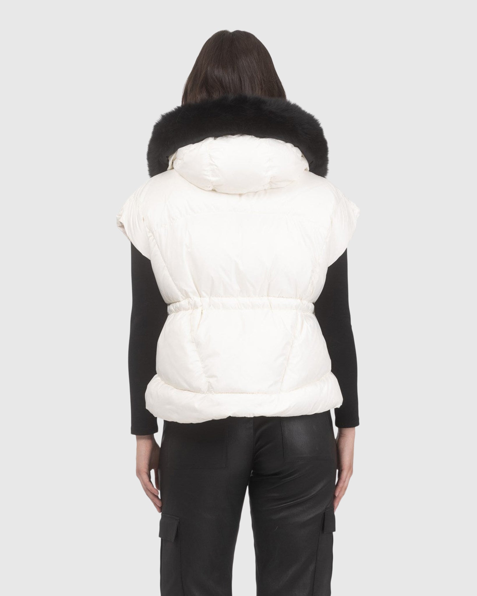 #Color_IVORY/BLACK