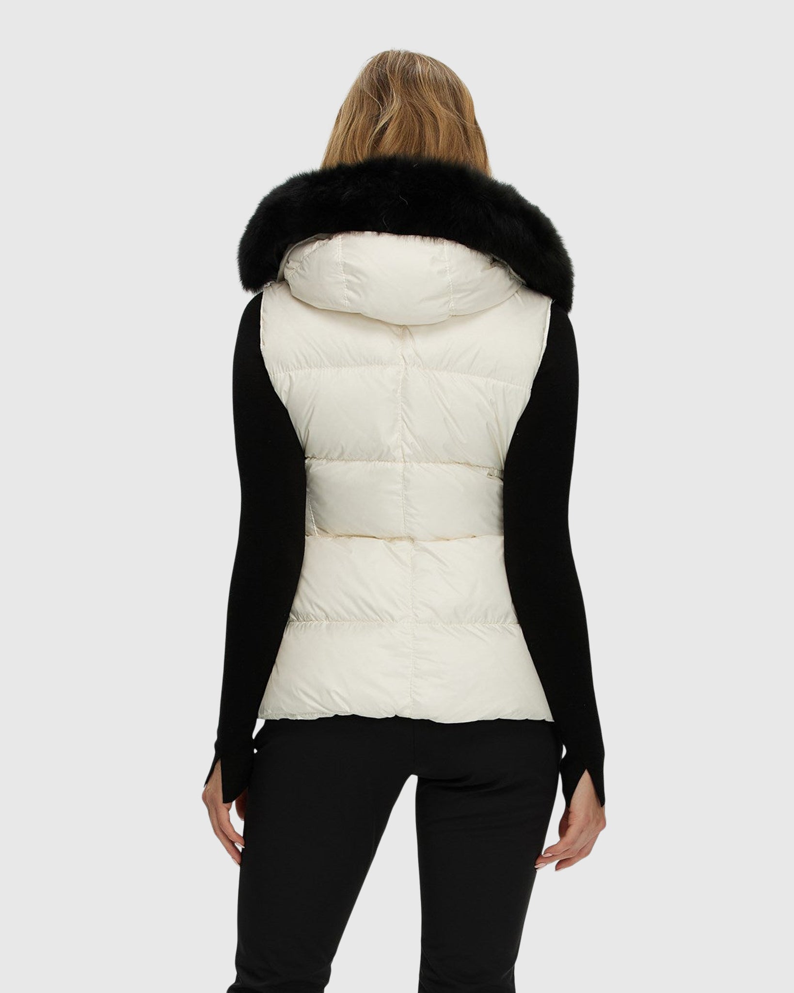 #Color_IVORY/BLACK