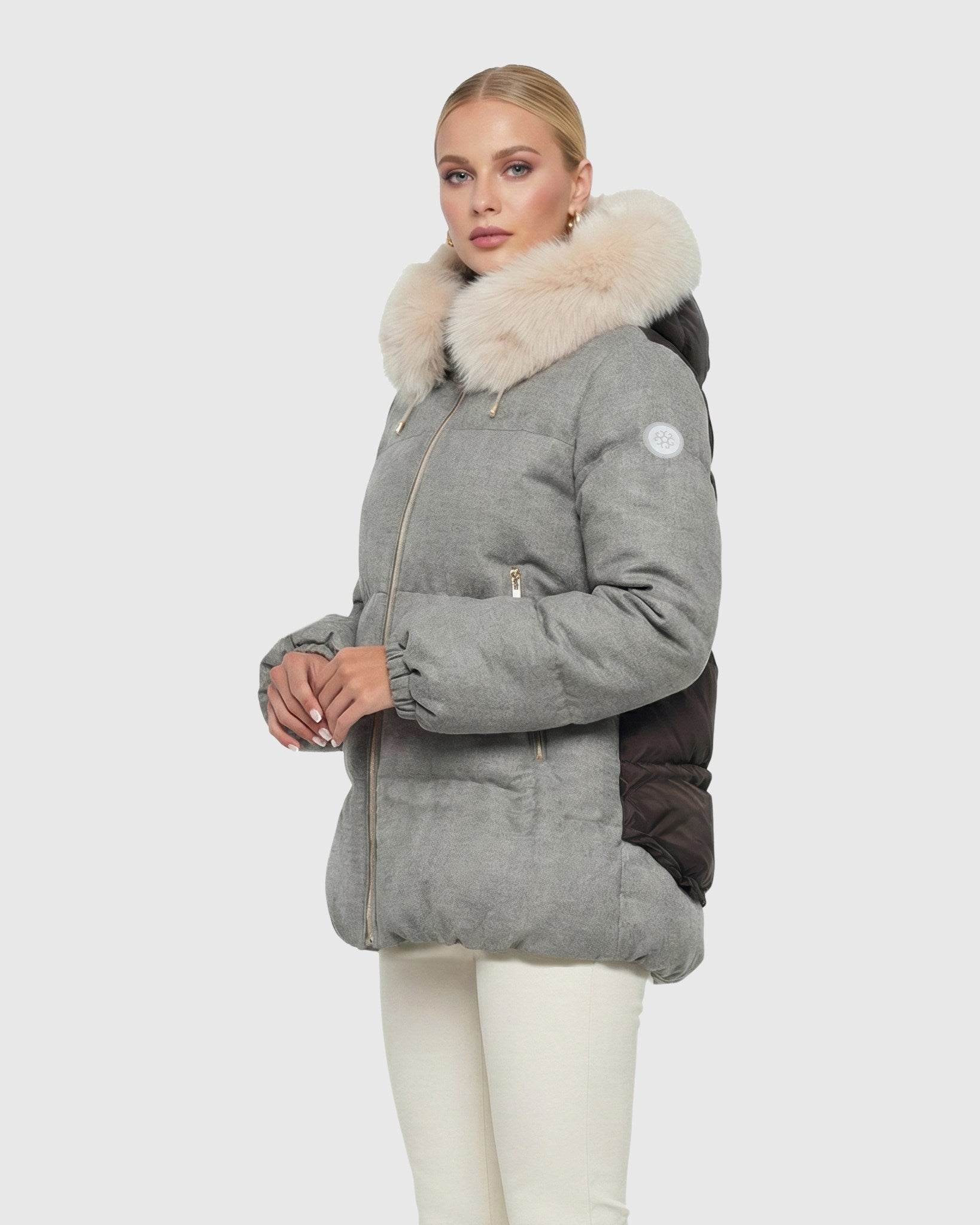 #Color_Taupe/Brown/Iceberg