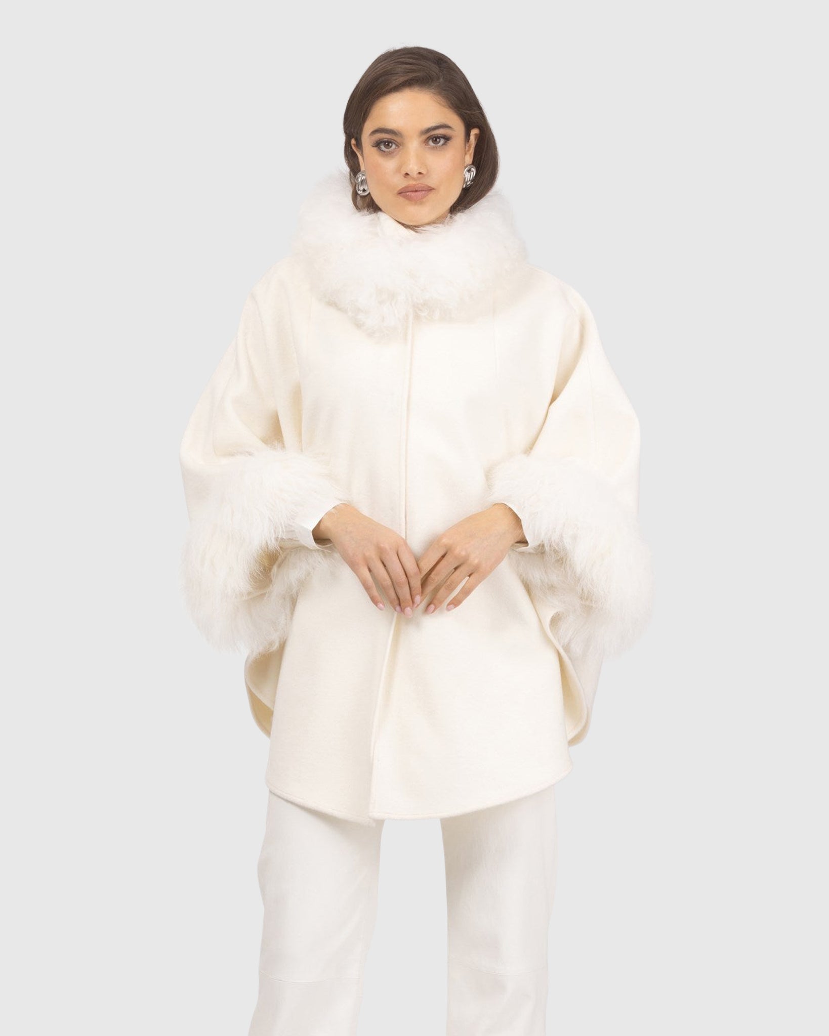 #Color_IVORY