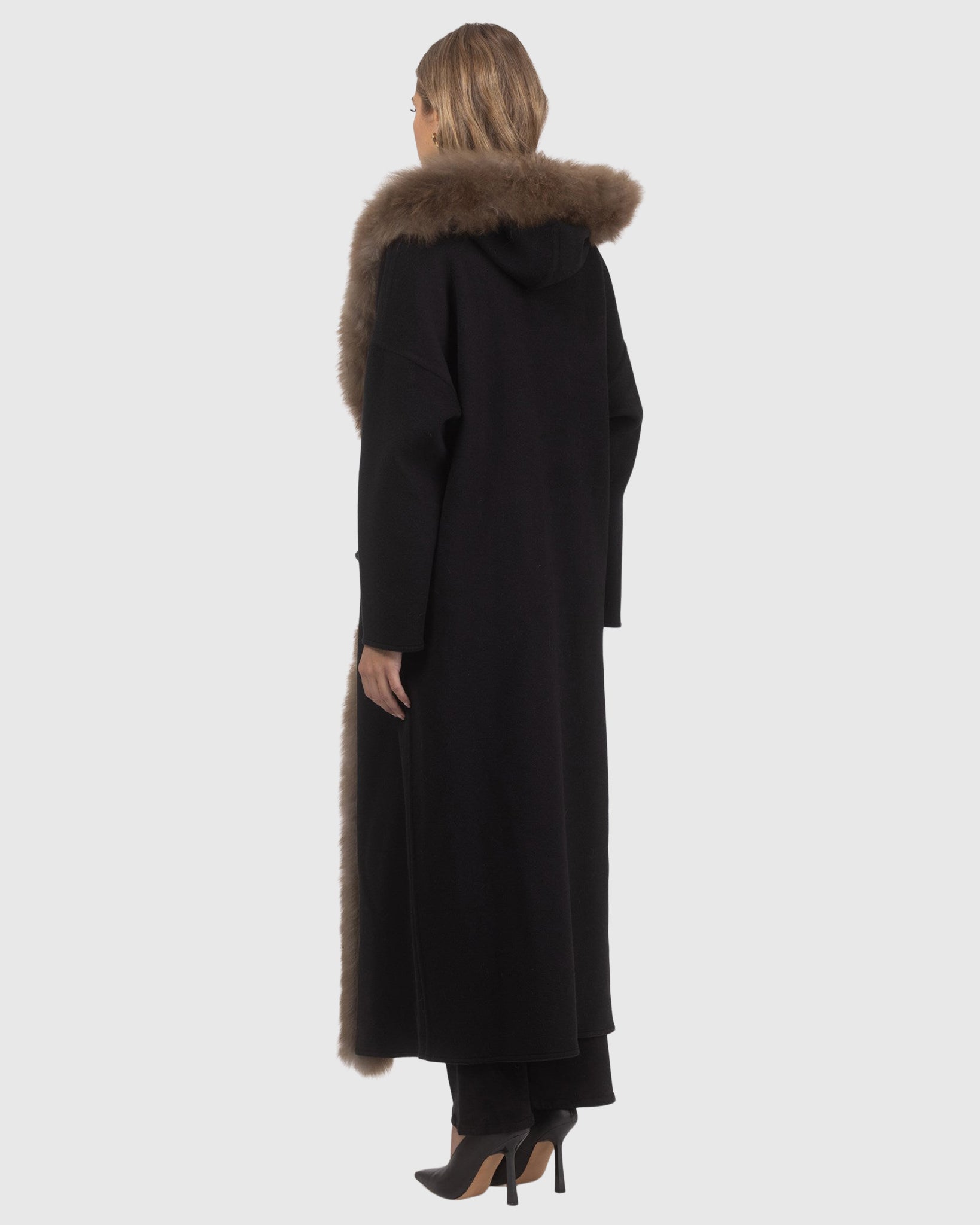 #Color_BLACK/BROWN/BLACK