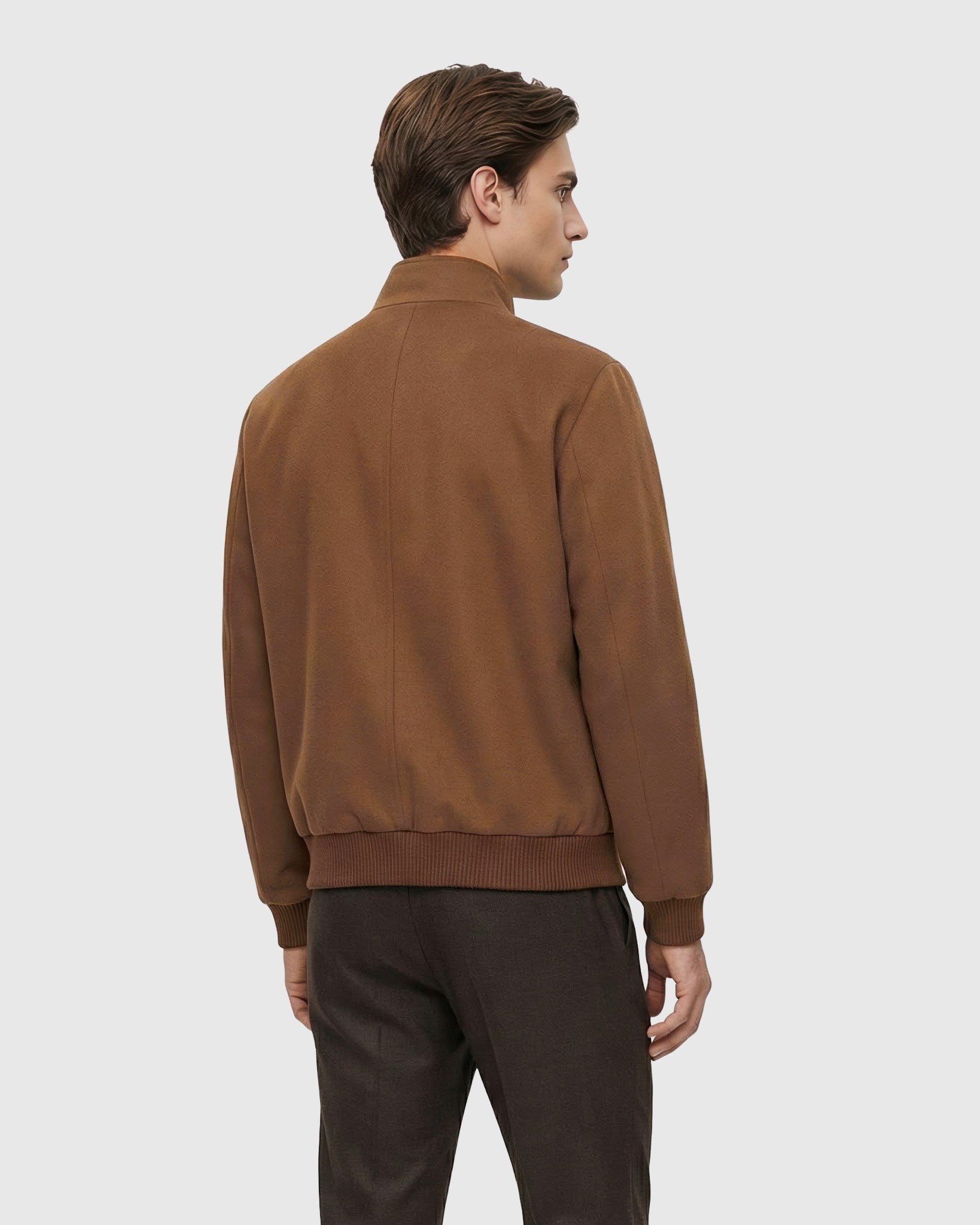 #Color_Chestnut Brisa/Whiskey