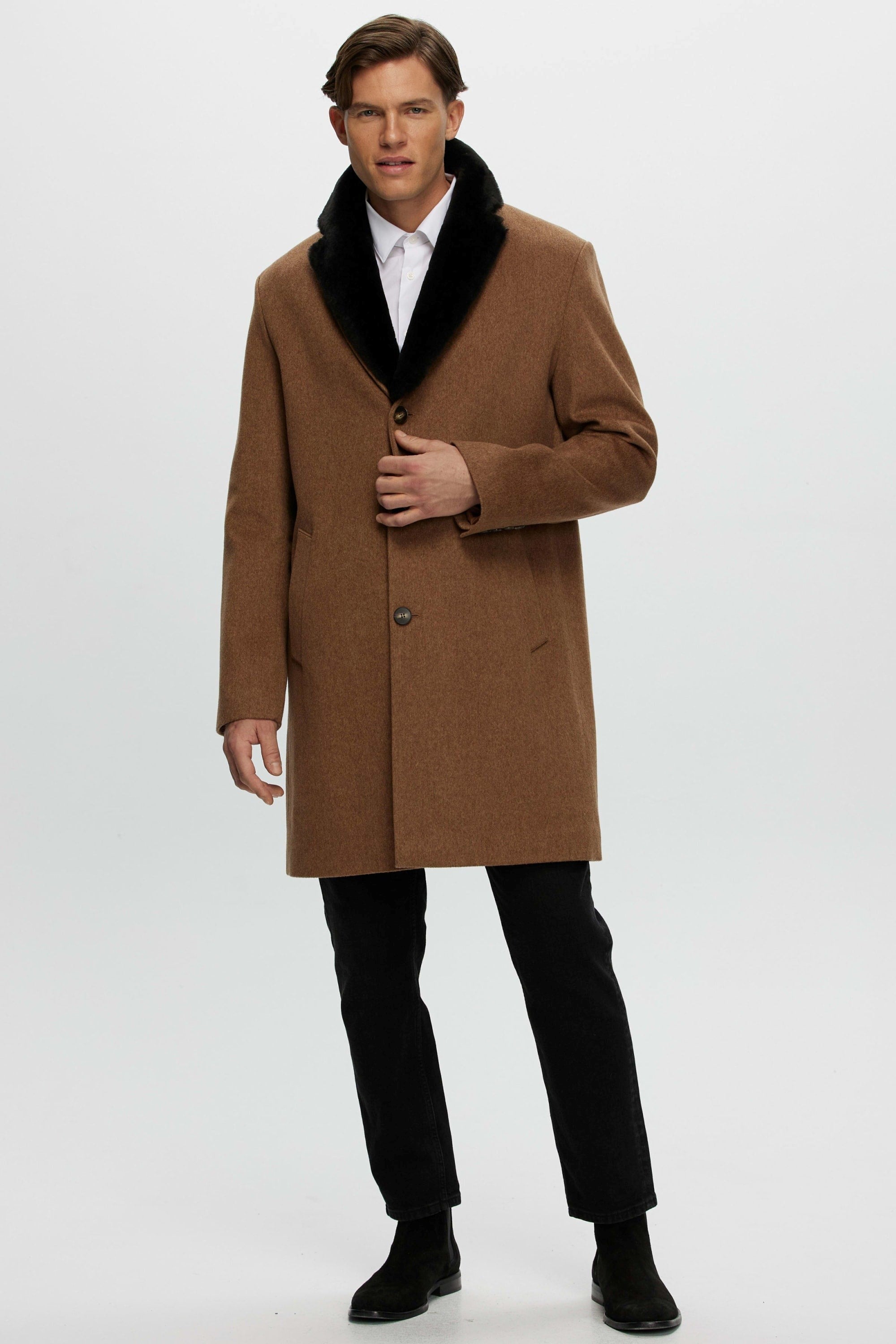 Men's Short Coat Crafted From Loro Piana Wool with Select Shearling Lamb Collar