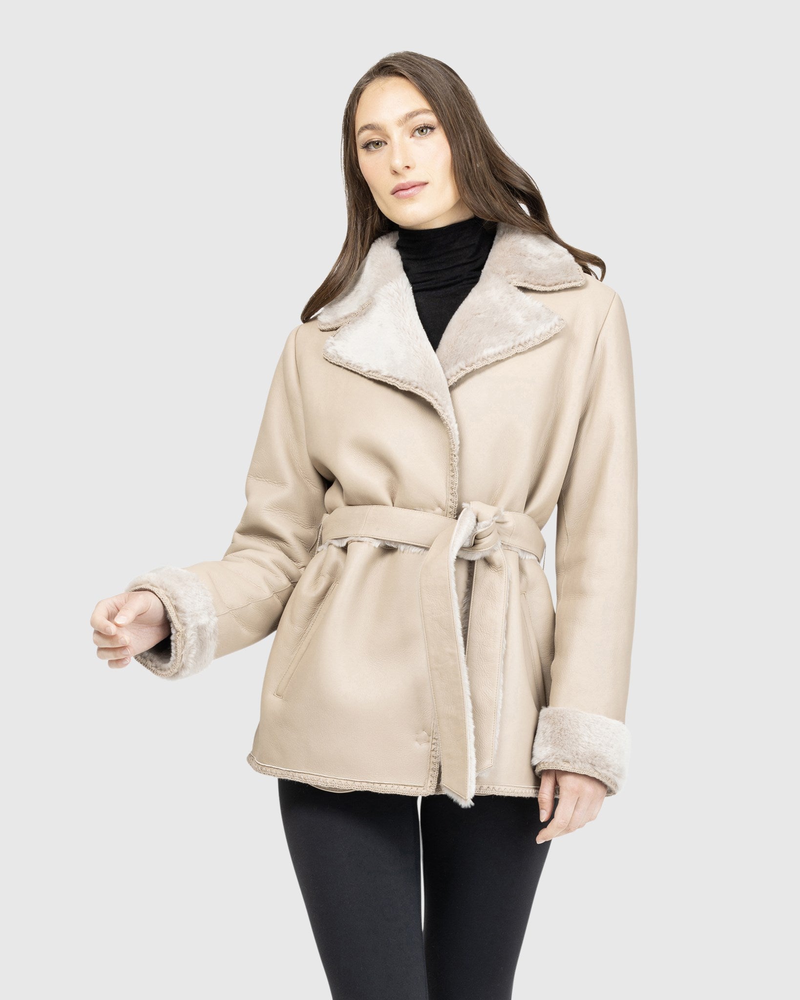 #Color_TAUPE BRISA