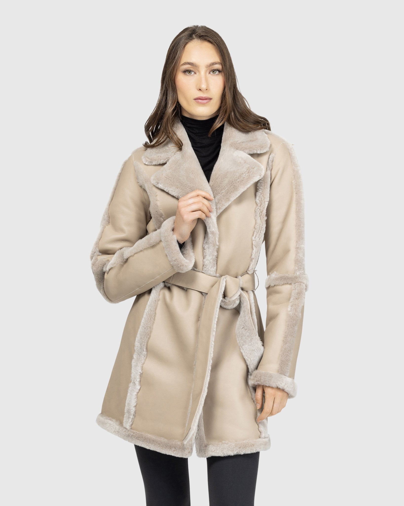 #Color_TAUPE BRISA
