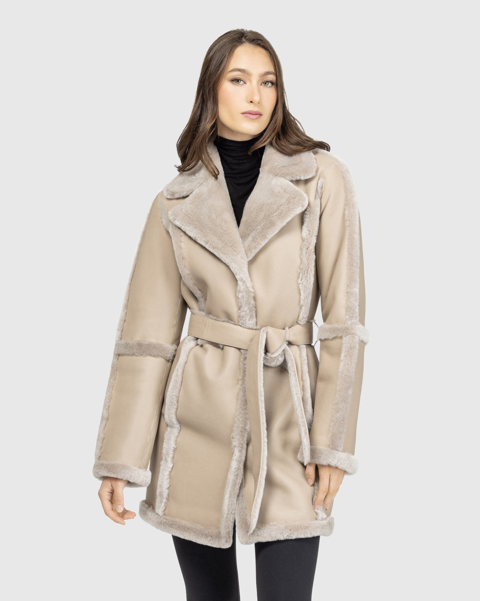 #Color_TAUPE BRISA