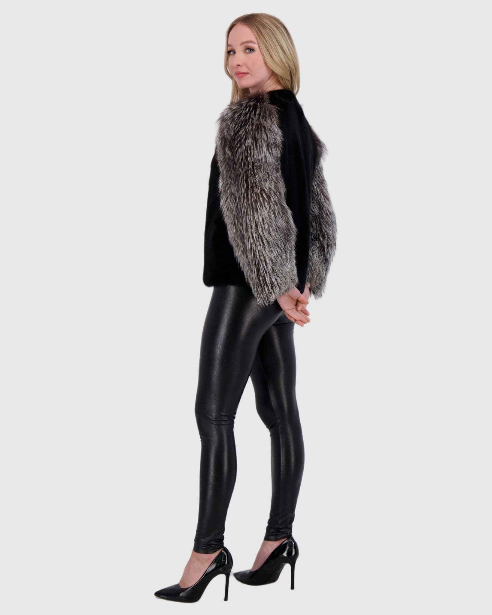 #Color_BLACK/SILVER FOX